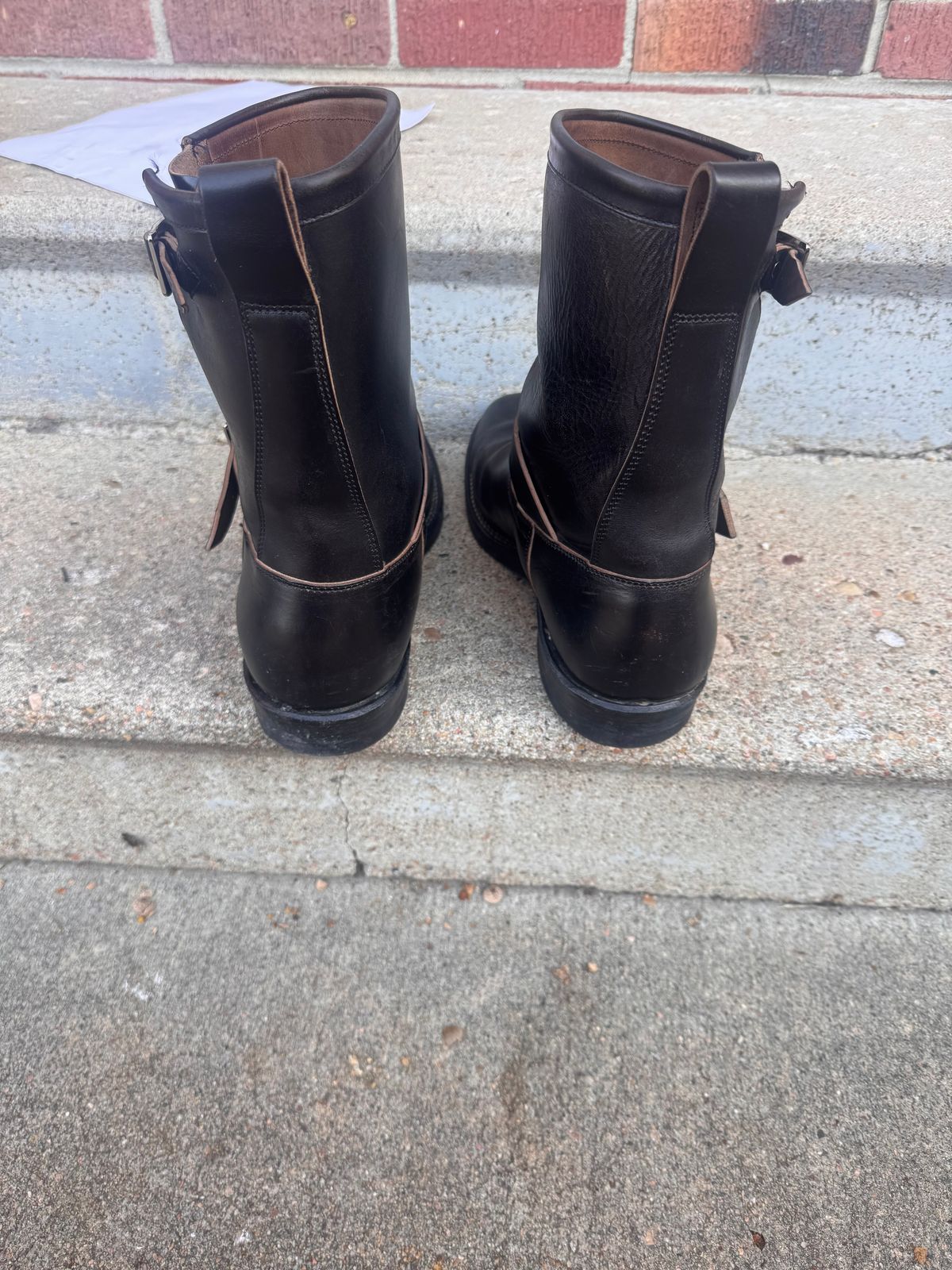 Photo by joji_k on November 4, 2025 of the Viberg Engineer in Maryam Black Horsebutt.