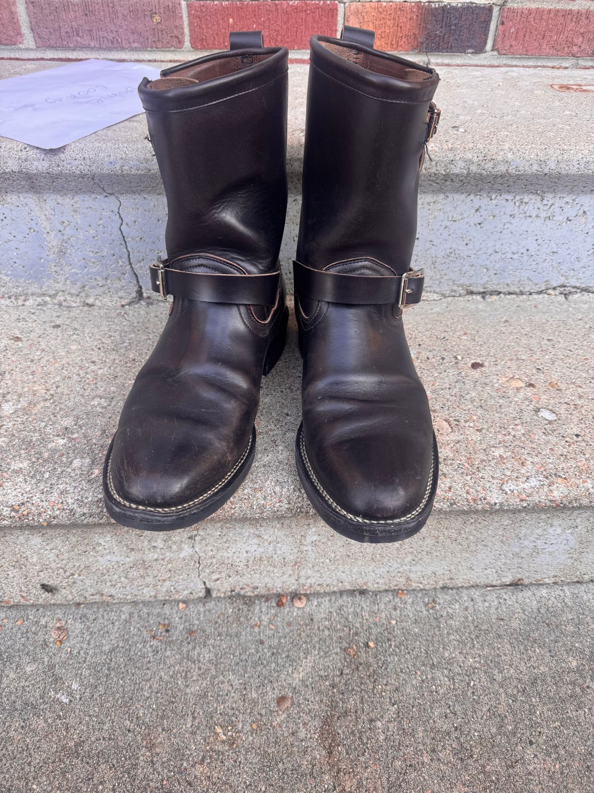 Photo by joji_k on November 4, 2025 of the Viberg Engineer in Maryam Black Horsebutt.