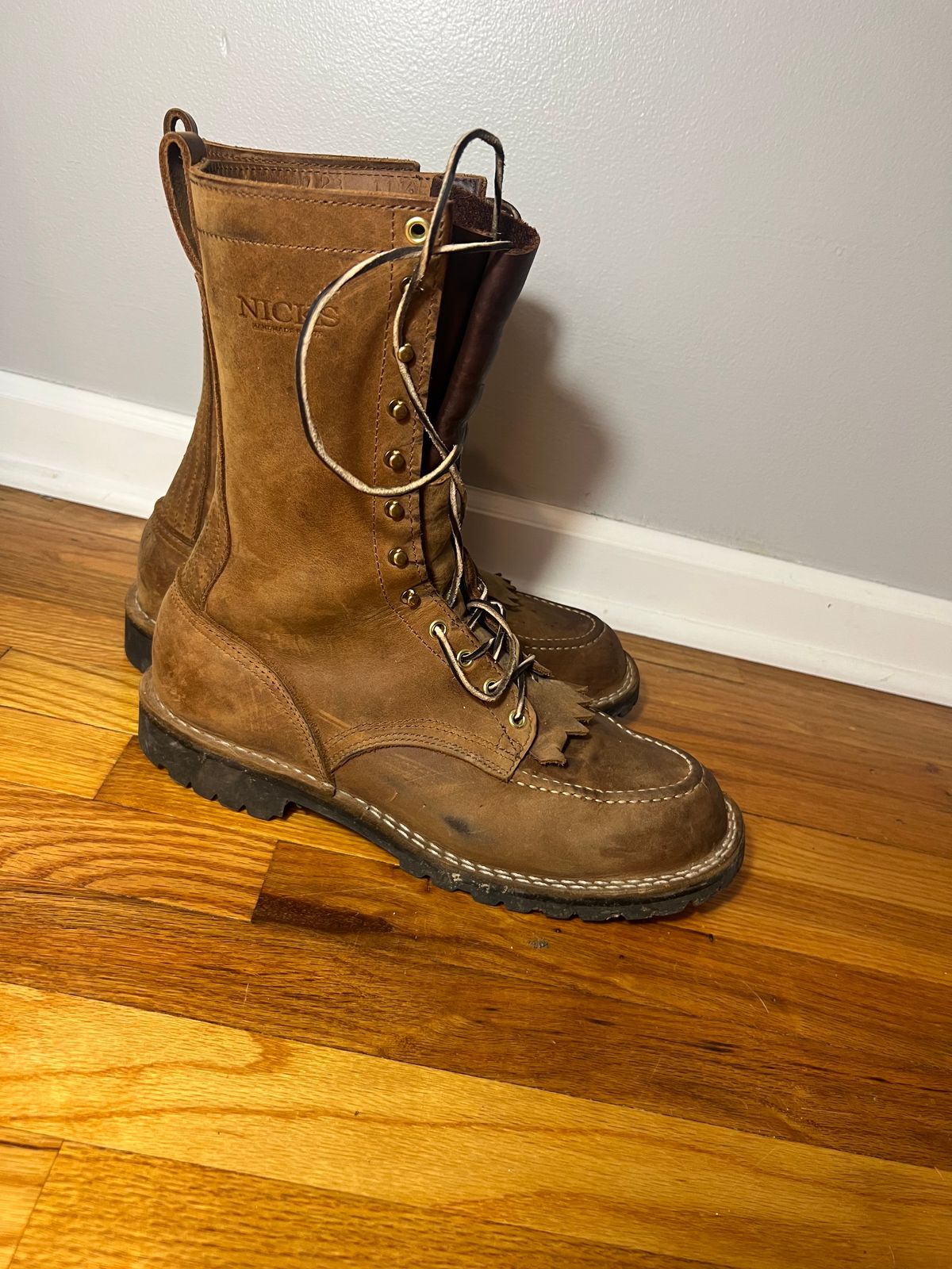 Photo by joji_k on November 6, 2023 of the Nicks WaterWork in Seidel WeatherShield Brown.