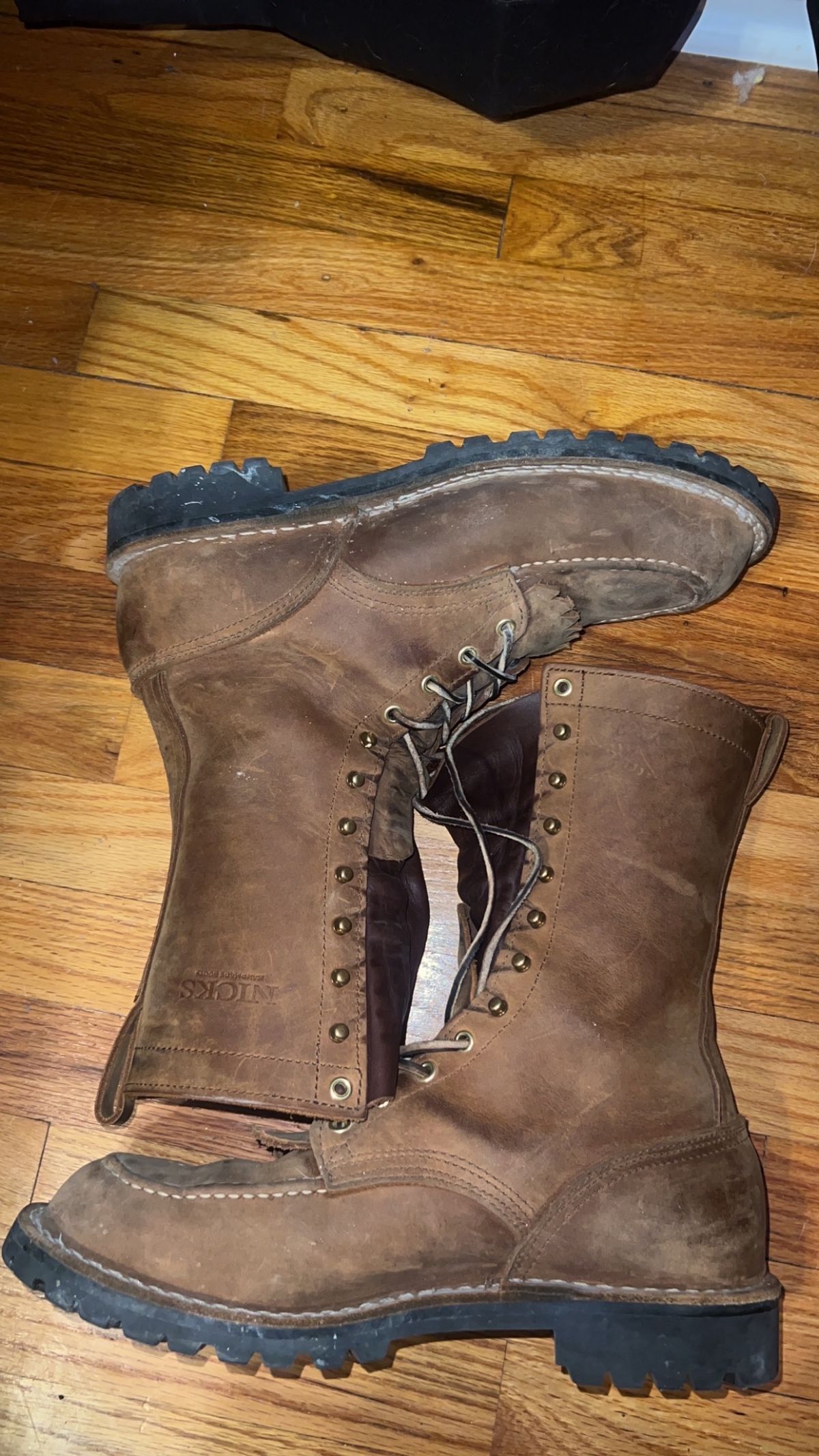 Photo by joji_k on December 6, 2023 of the Nicks WaterWork in Seidel WeatherShield Brown.