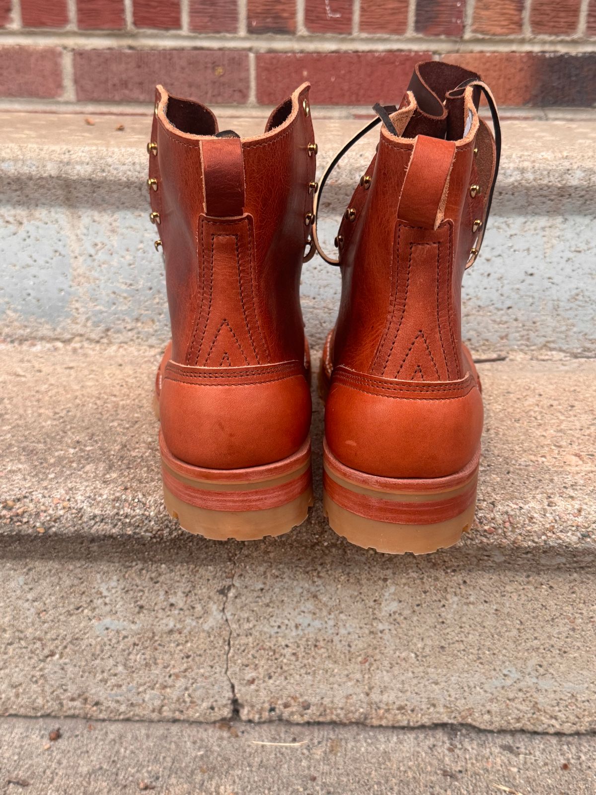 Photo by joji_k on October 2, 2025 of the Nicks DomePro in Horween English Tan Dublin.