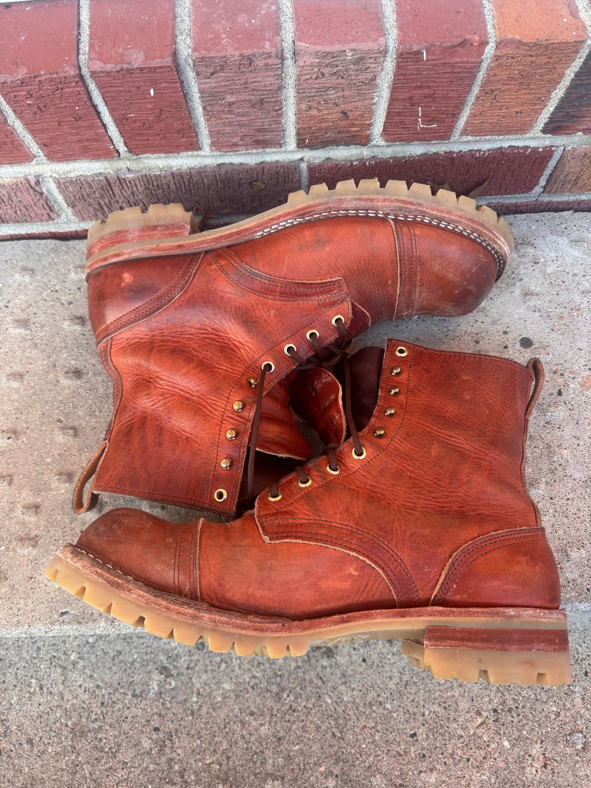 Photo by joji_k on December 3, 2025 of the Nicks DomePro in Horween English Tan Dublin.