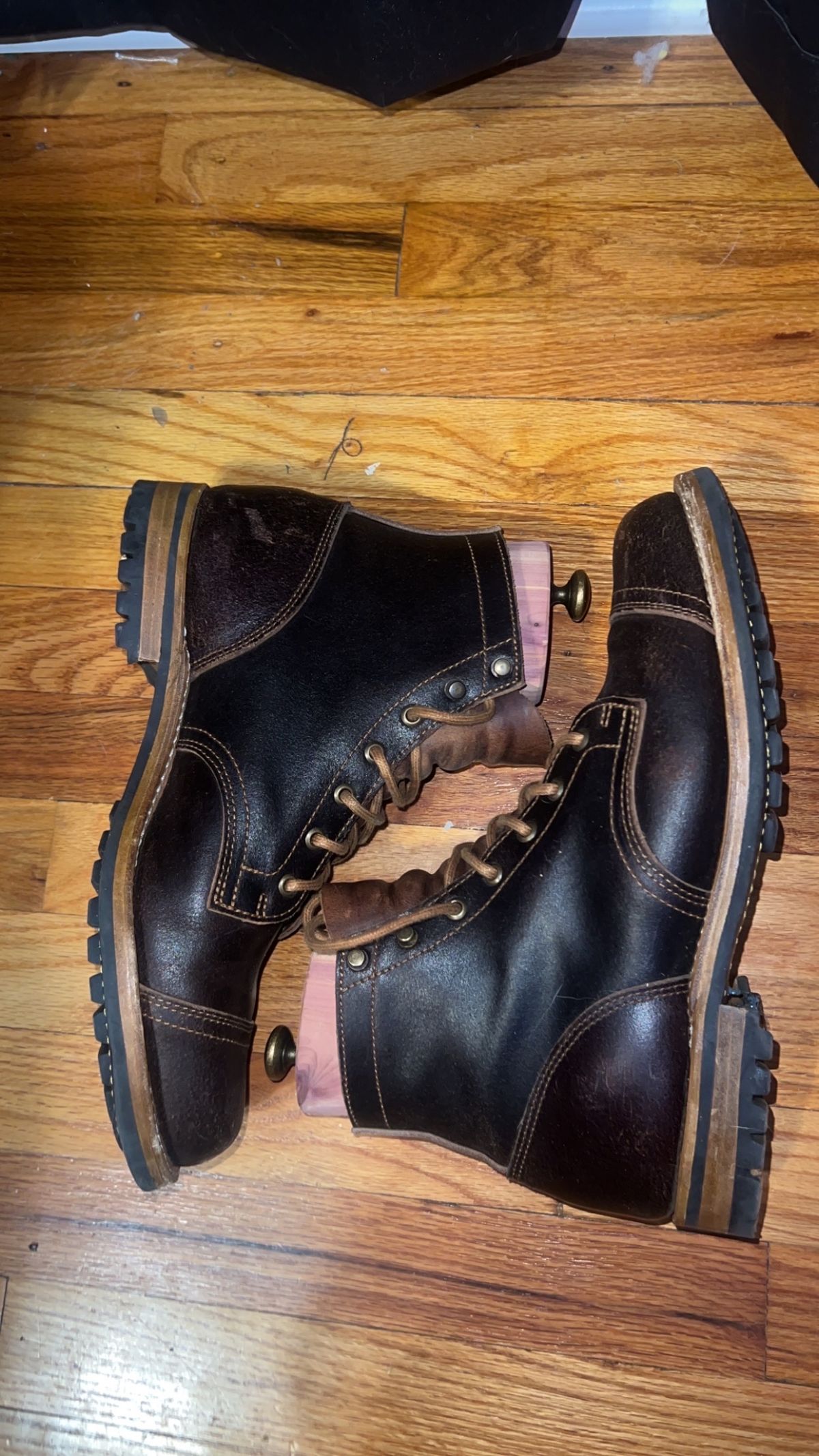 Photo by joji_k on December 6, 2023 of the Truman Service Boot in Horween Java Waxed Flesh.