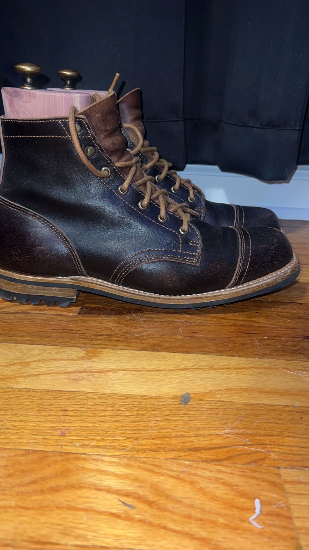 Photo by joji_k on December 6, 2023 of the Truman Service Boot in Horween Java Waxed Flesh.