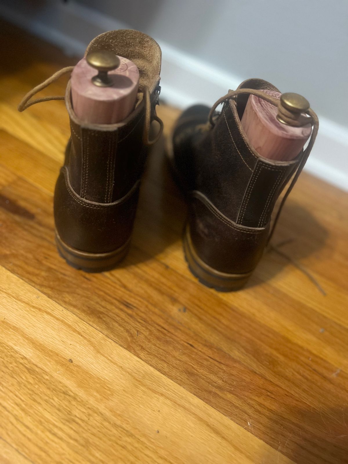 Photo by joji_k on January 5, 2024 of the Truman Service Boot in Horween Java Waxed Flesh.