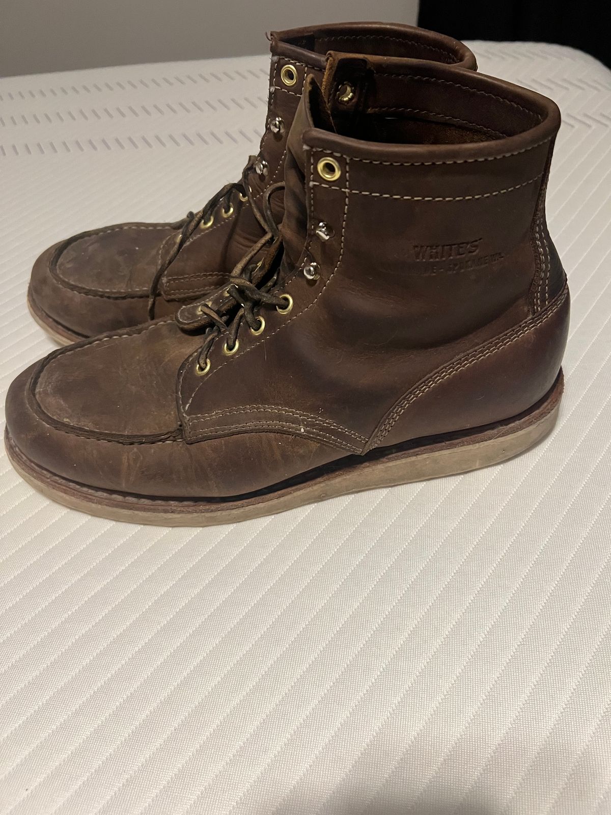 Photo by joji_k on March 5, 2023 of the White's Perry in Unknown Leather.