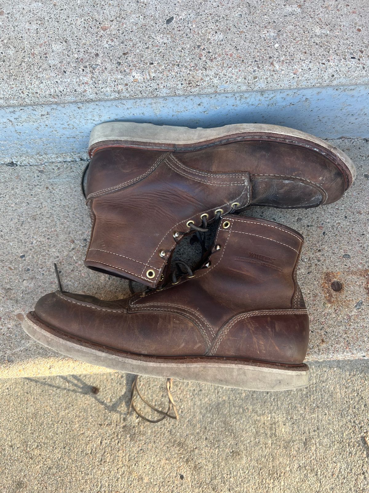 Photo by joji_k on April 1, 2023 of the White's Perry in Unknown Leather.