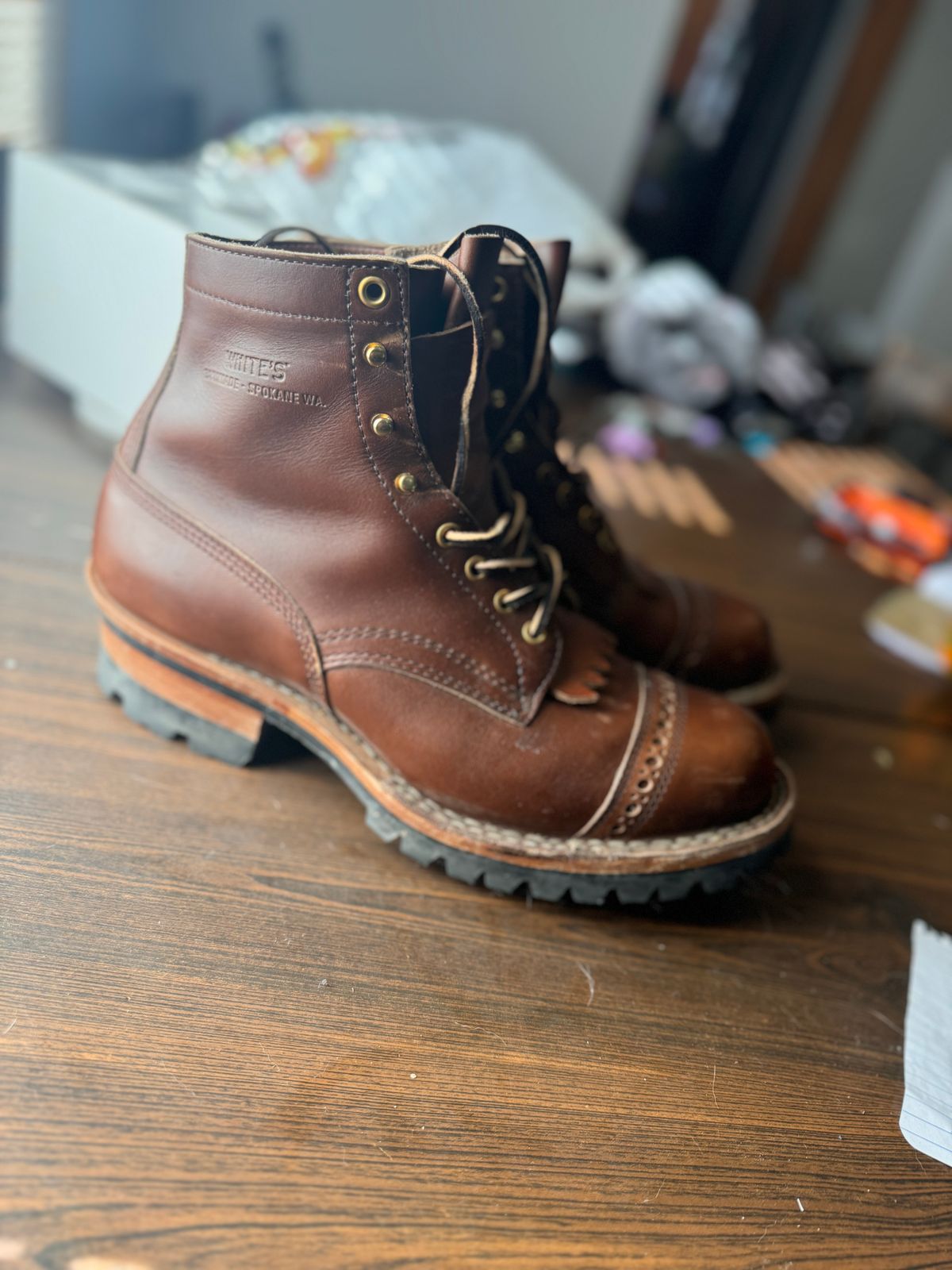Photo by joji_k on November 3, 2024 of the White's Bounty Hunter in British Tan.