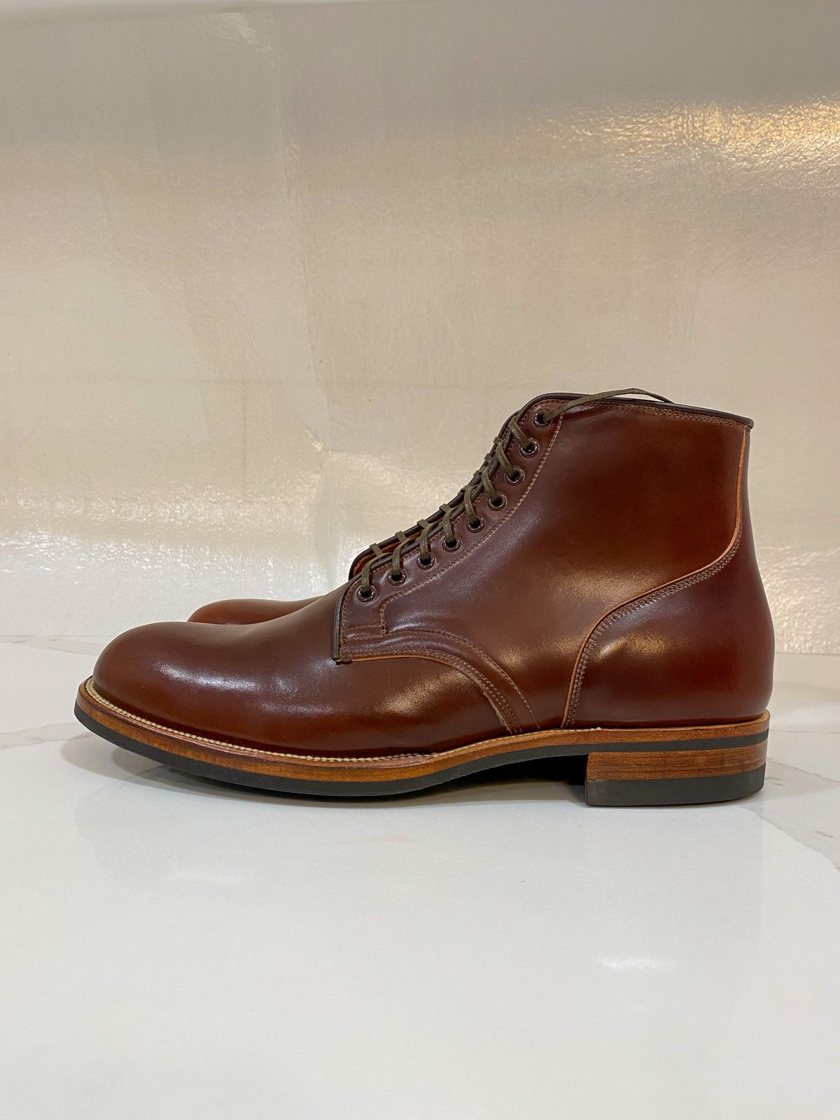 Photo by 3135movt on October 1, 2022 of the Viberg Service Boot in Horween Color 4 Shell Cordovan.
