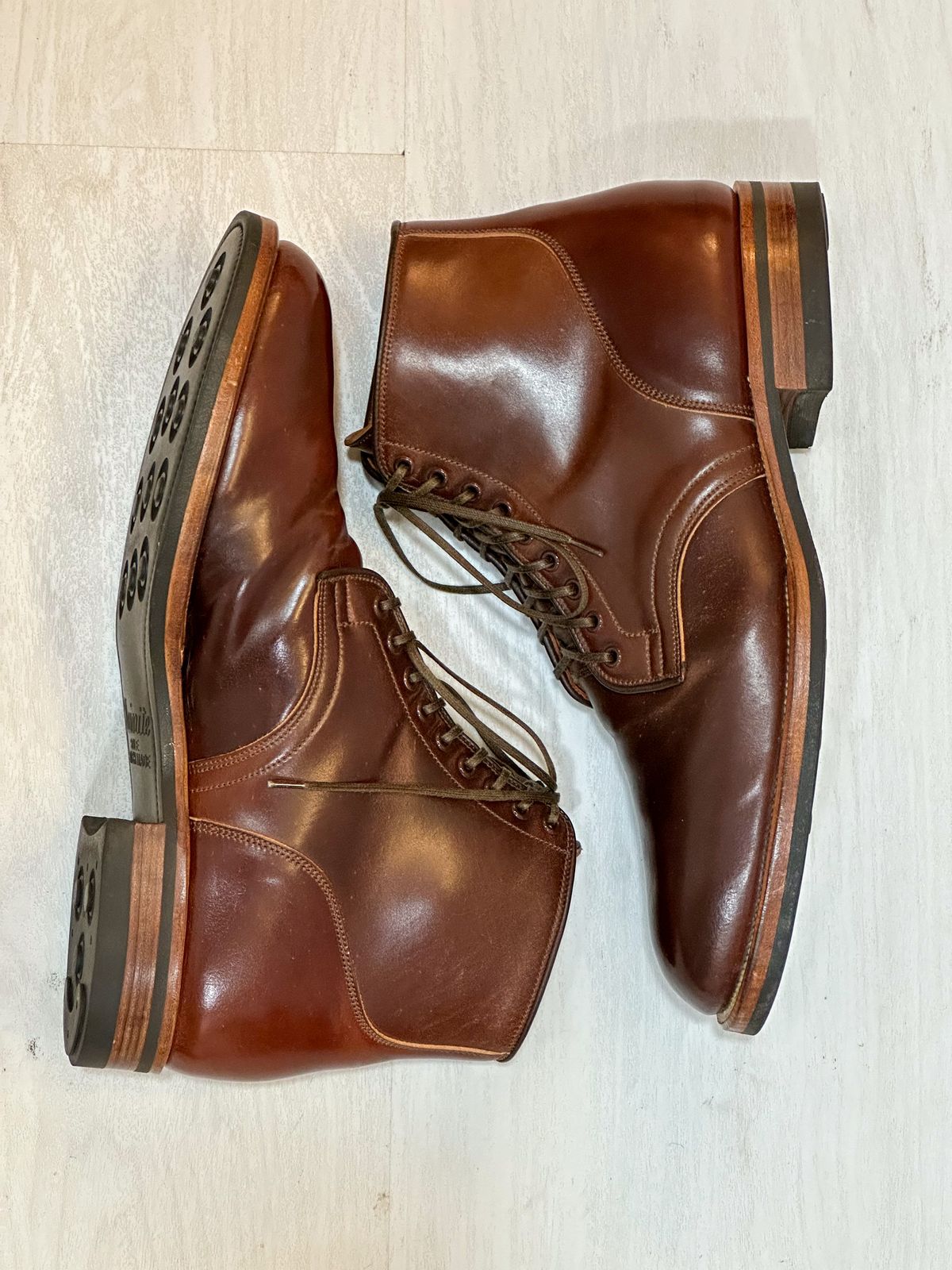 Photo by 3135movt on January 6, 2023 of the Viberg Service Boot in Horween Color 4 Shell Cordovan.