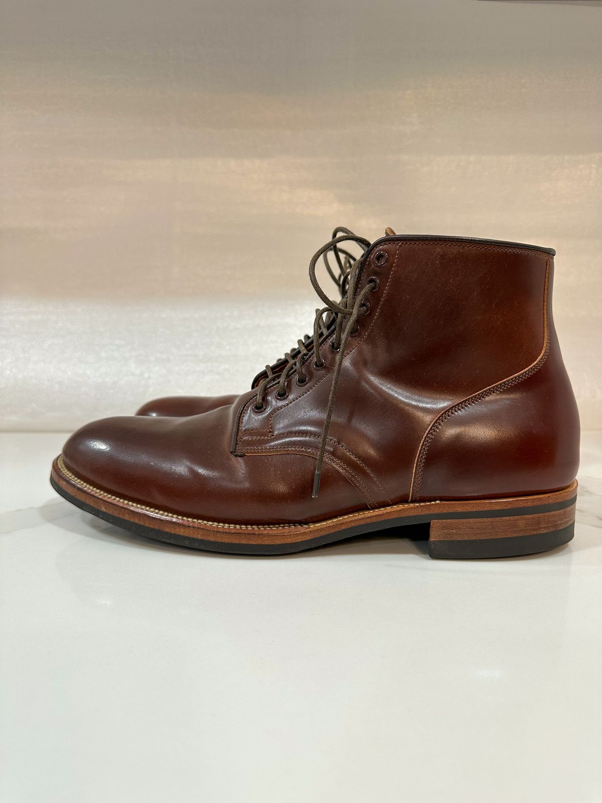 Photo by 3135movt on February 6, 2023 of the Viberg Service Boot in Horween Color 4 Shell Cordovan.