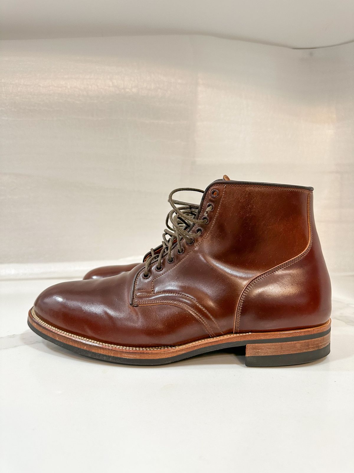 Photo by 3135movt on March 6, 2023 of the Viberg Service Boot in Horween Color 4 Shell Cordovan.