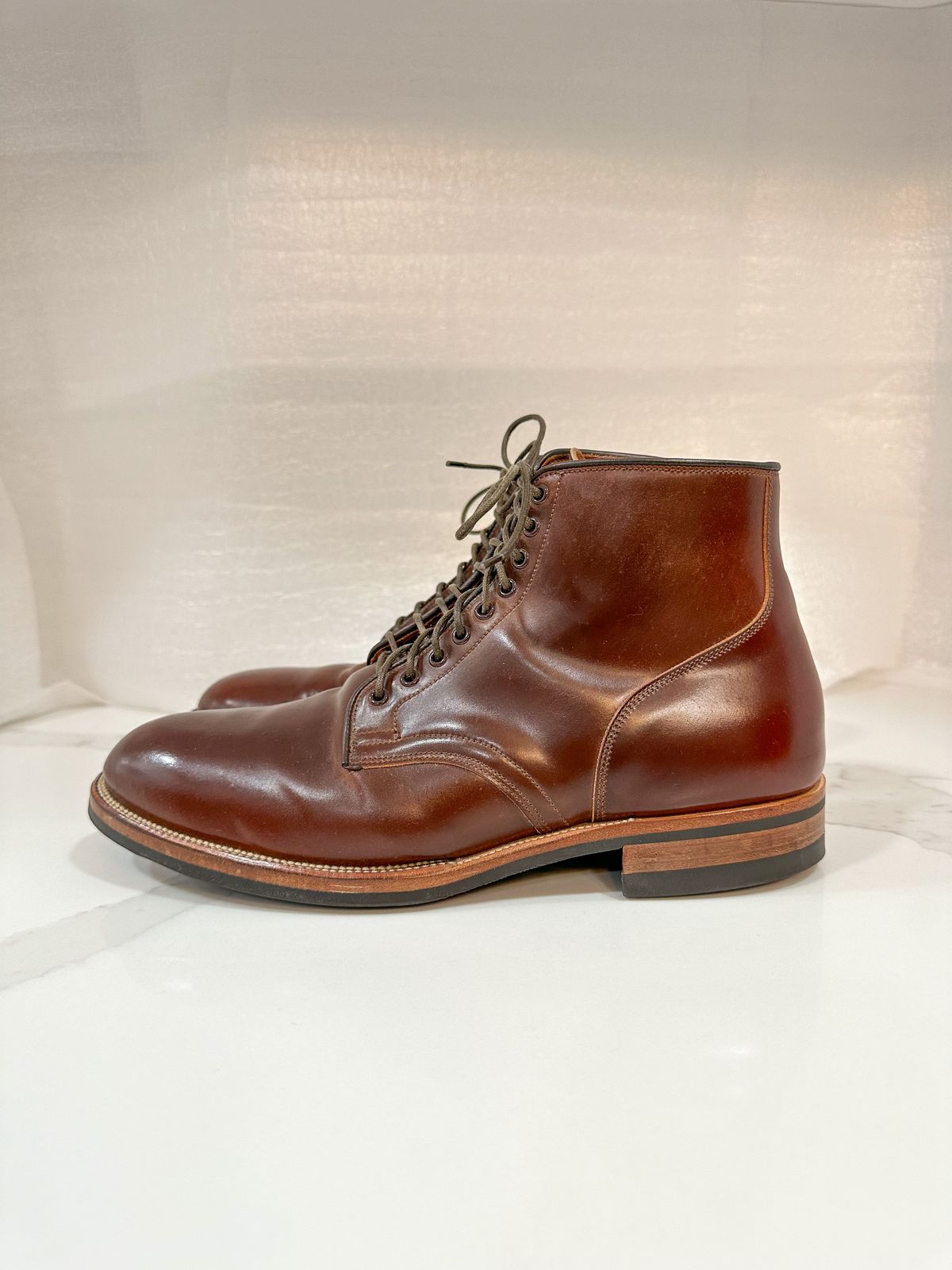 Photo by 3135movt on April 6, 2023 of the Viberg Service Boot in Horween Color 4 Shell Cordovan.