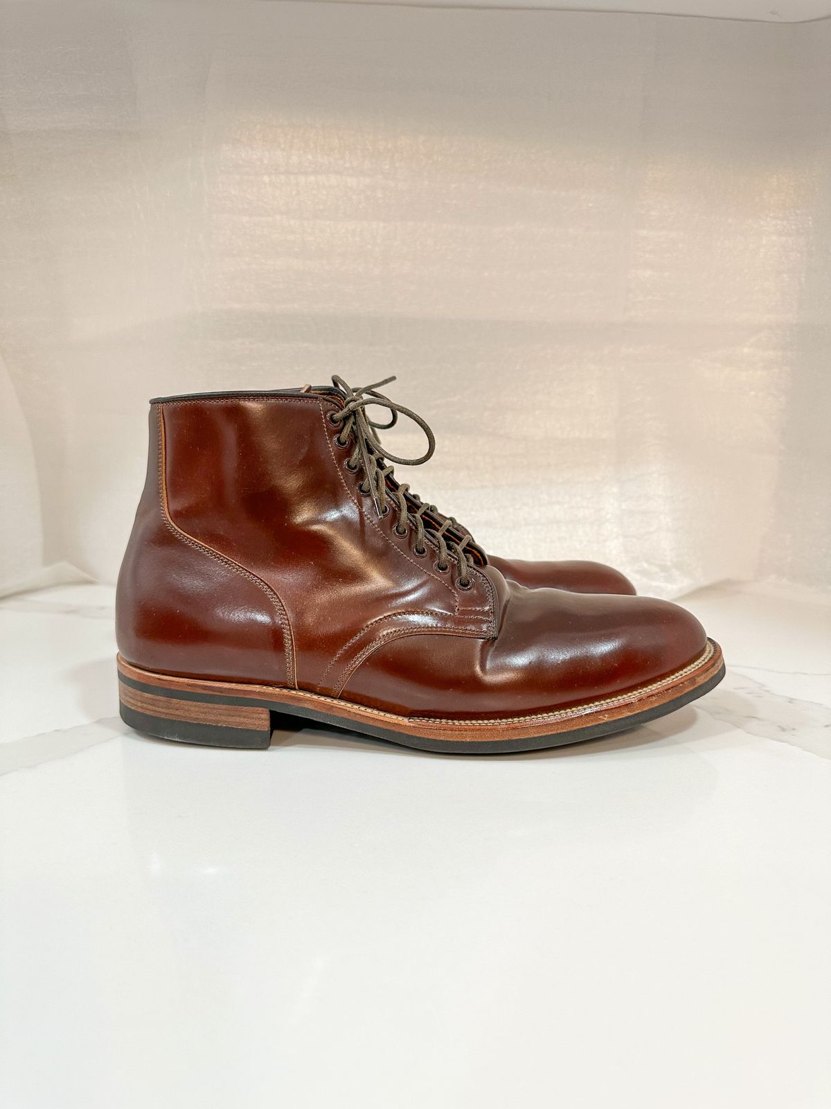 Photo by 3135movt on April 6, 2023 of the Viberg Service Boot in Horween Color 4 Shell Cordovan.