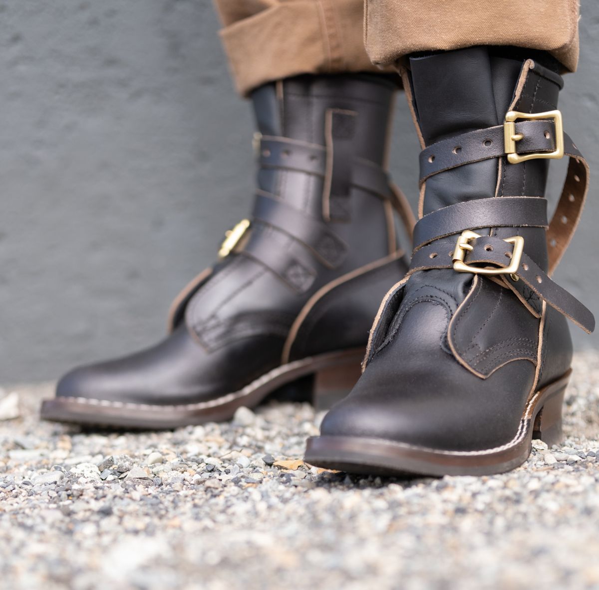 Photo by camwerten on October 2, 2023 of the Nicks Heritage TankerPro in Horween Black Waxed Flesh.