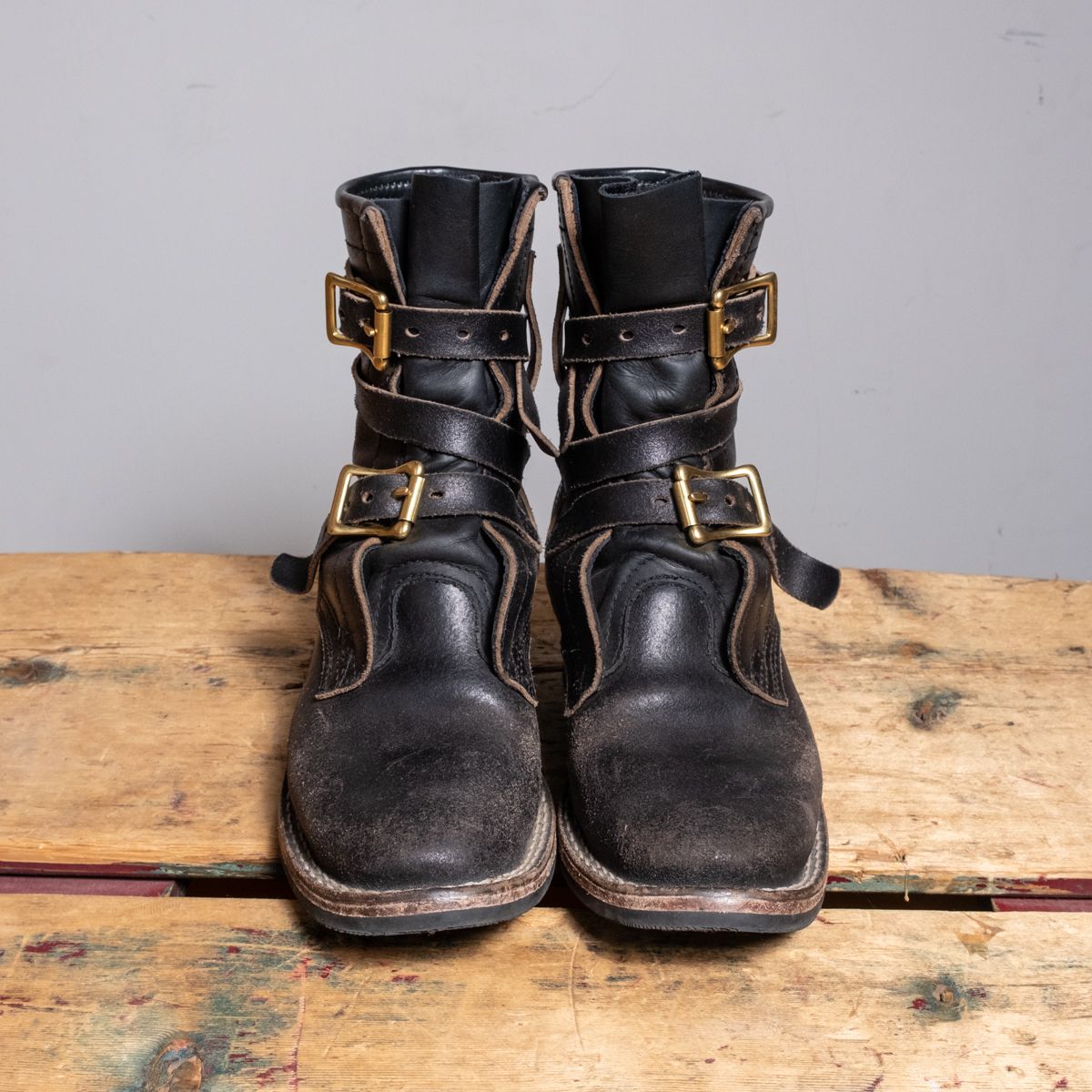 Photo by camwerten on November 1, 2023 of the Nicks Heritage TankerPro in Horween Black Waxed Flesh.