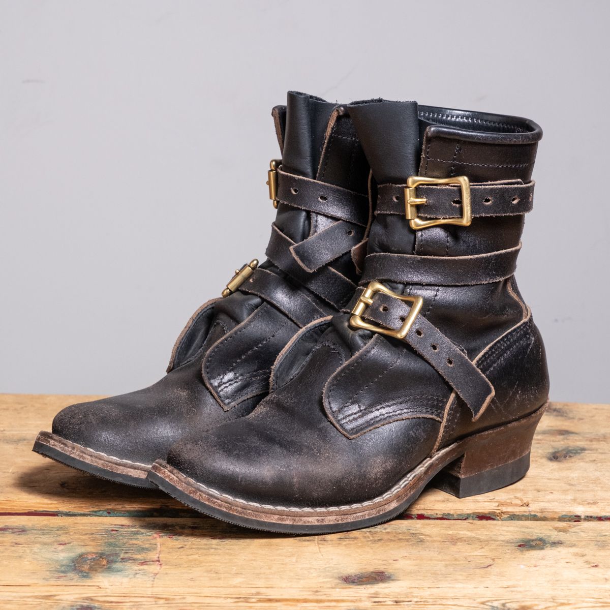 Photo by camwerten on November 1, 2023 of the Nicks Heritage TankerPro in Horween Black Waxed Flesh.