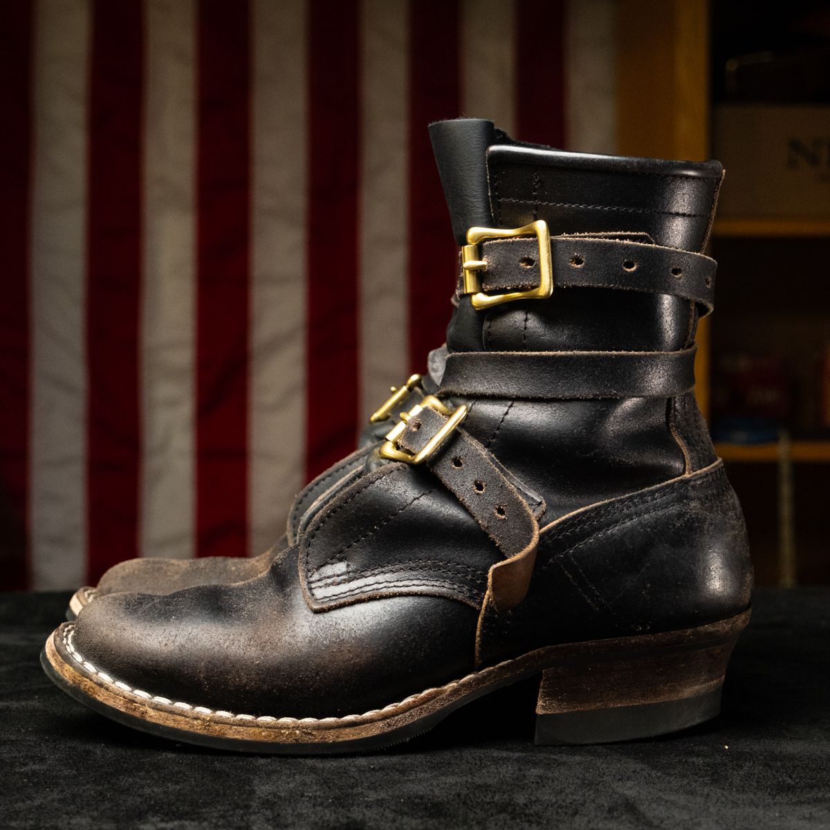 Photo by camwerten on December 6, 2023 of the Nicks Heritage TankerPro in Horween Black Waxed Flesh.