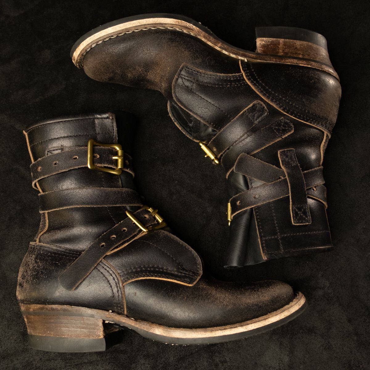 Photo by camwerten on December 6, 2023 of the Nicks Heritage TankerPro in Horween Black Waxed Flesh.