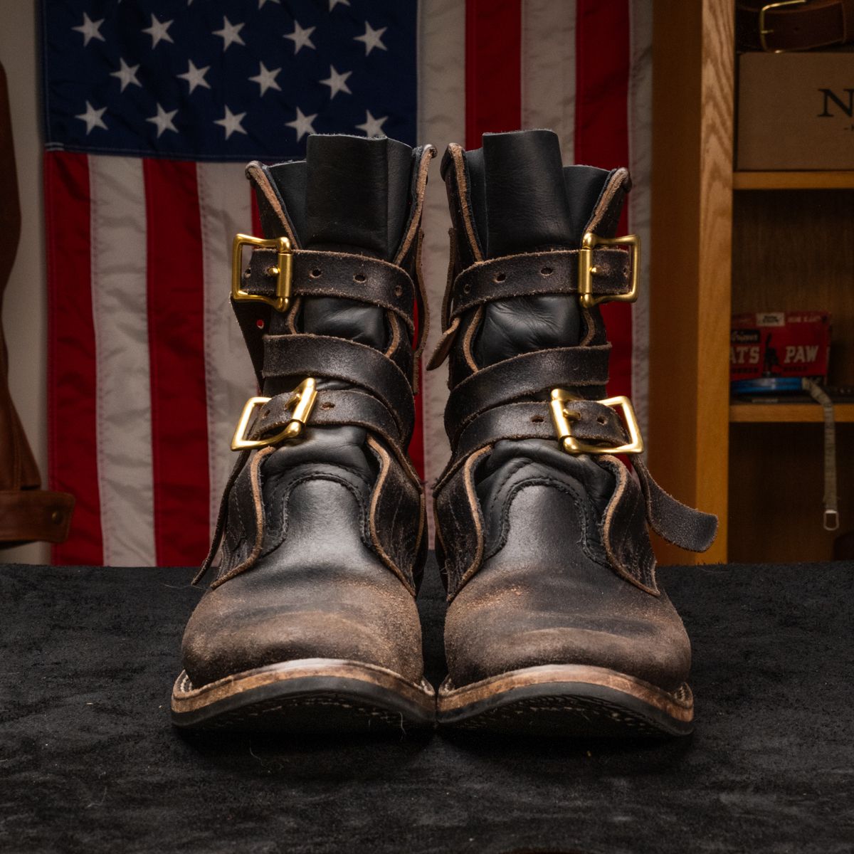 Photo by camwerten on January 2, 2024 of the Nicks Heritage TankerPro in Horween Black Waxed Flesh.
