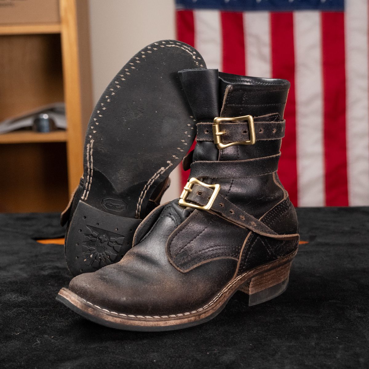 Photo by camwerten on March 5, 2024 of the Nicks Heritage TankerPro in Horween Black Waxed Flesh.