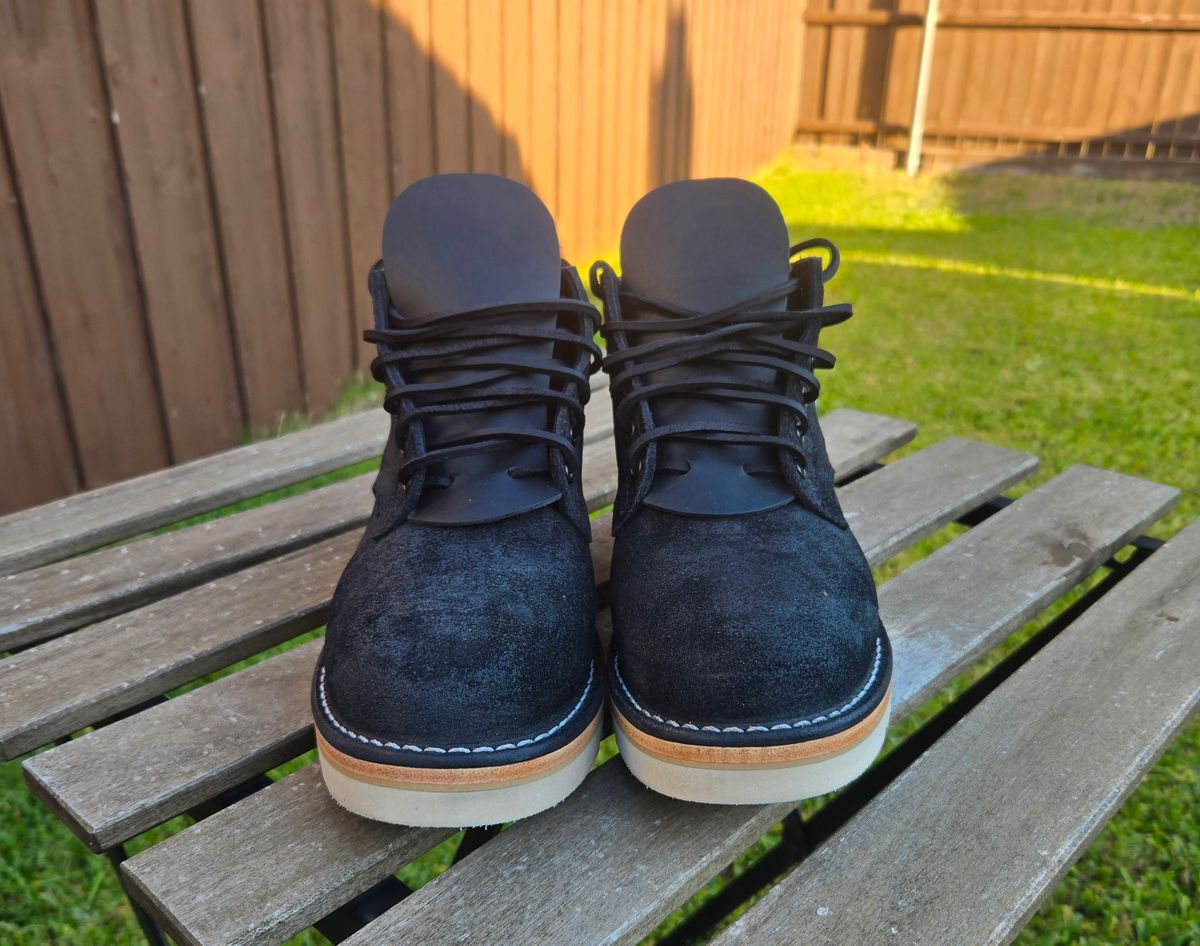 Photo by vestedmember on October 1, 2024 of the Nicks MH64 in Seidel MaxSupport Black Roughout.