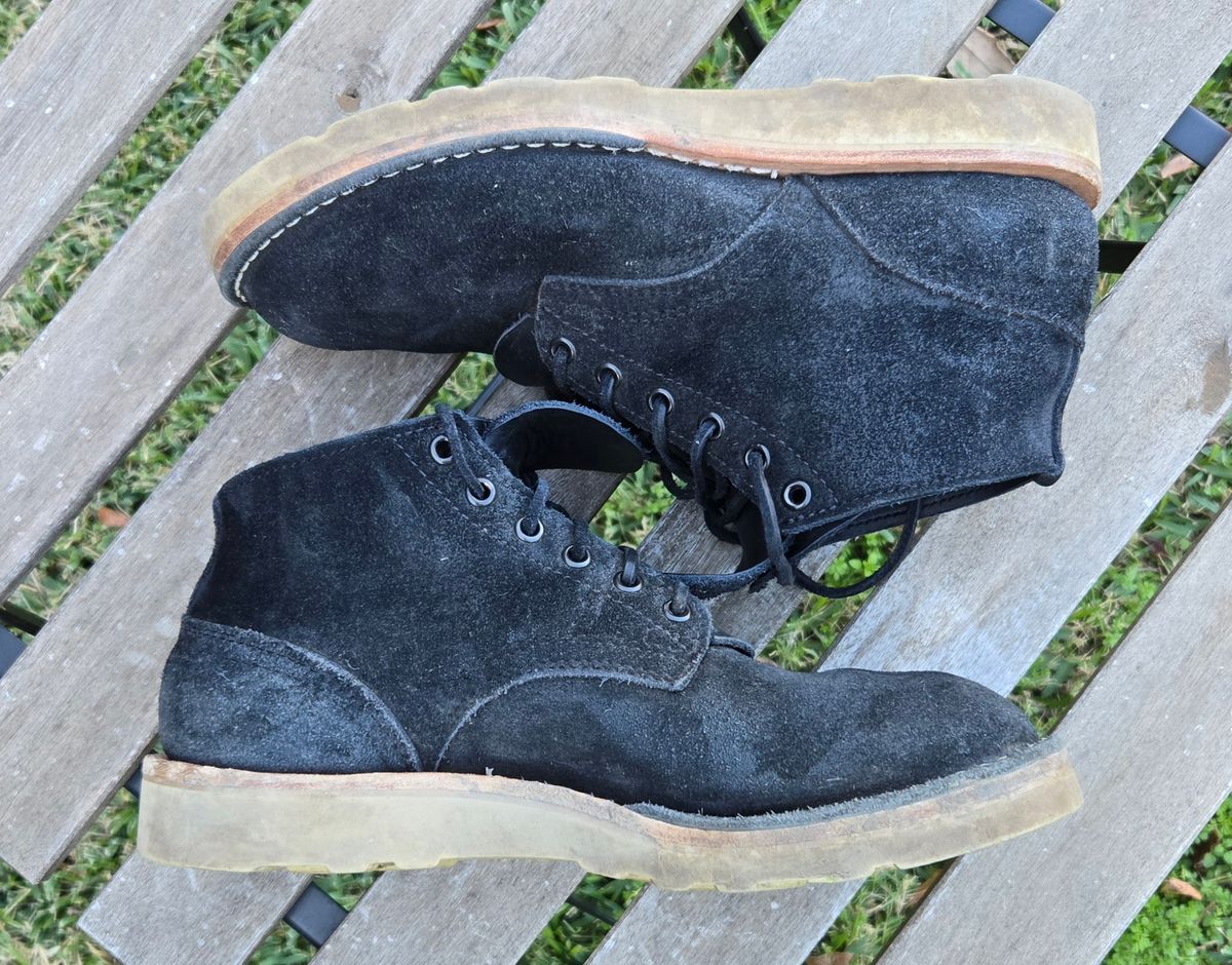 Photo by vestedmember on December 3, 2024 of the Nicks MH64 in Seidel MaxSupport Black Roughout.