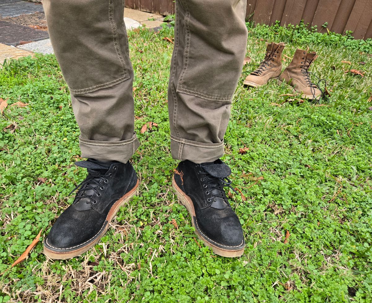 Photo by vestedmember on January 4, 2025 of the Nicks MH64 in Seidel MaxSupport Black Roughout.