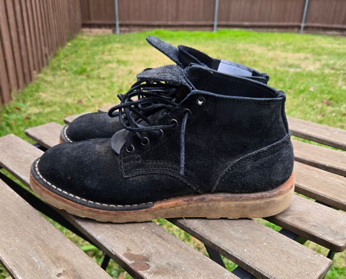 Photo by vestedmember on January 4, 2025 of the Nicks MH64 in Seidel MaxSupport Black Roughout.