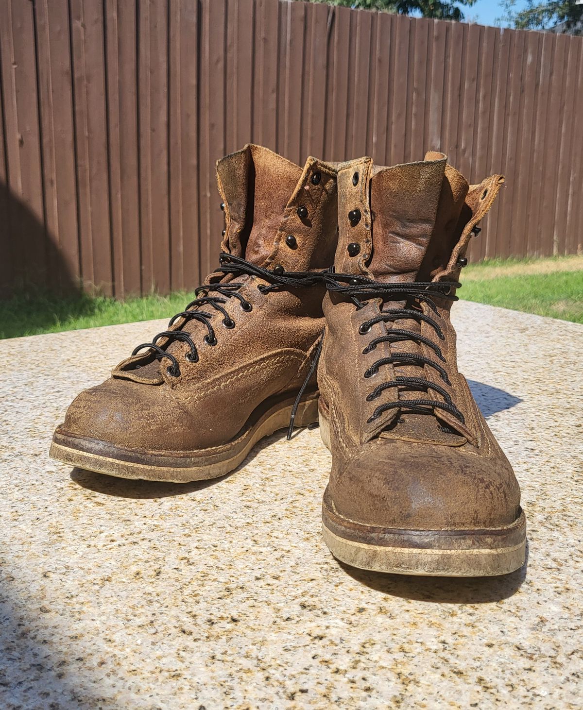 Photo by vestedmember on October 3, 2023 of the Wesco Jobmaster in Seidel Burlap Roughout.