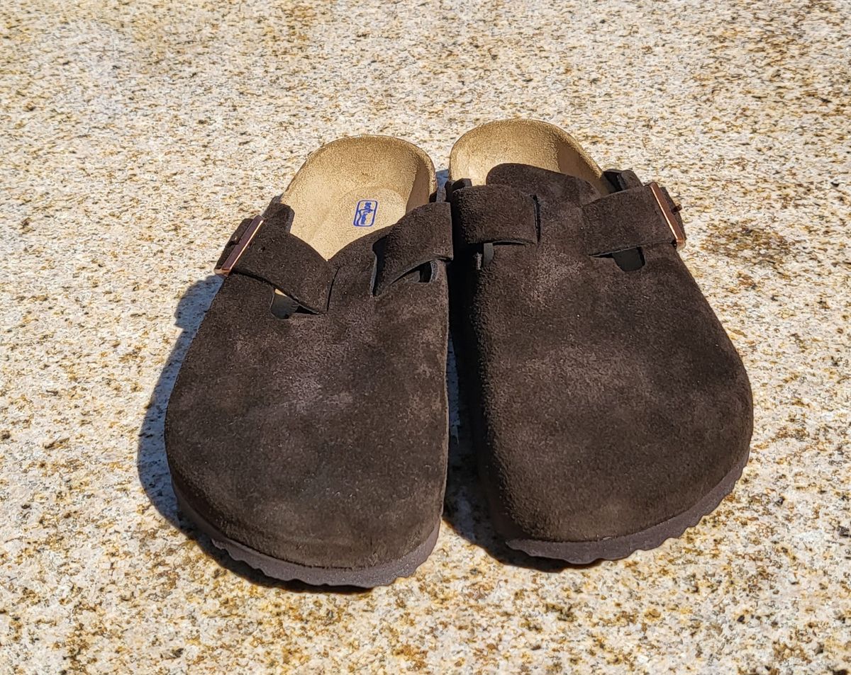 Photo by vestedmember on October 1, 2023 of the Birkenstock Boston in Mocha Suede.