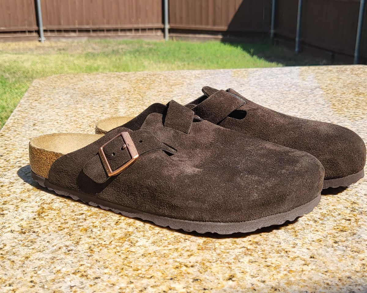 Photo by vestedmember on October 1, 2023 of the Birkenstock Boston in Mocha Suede.