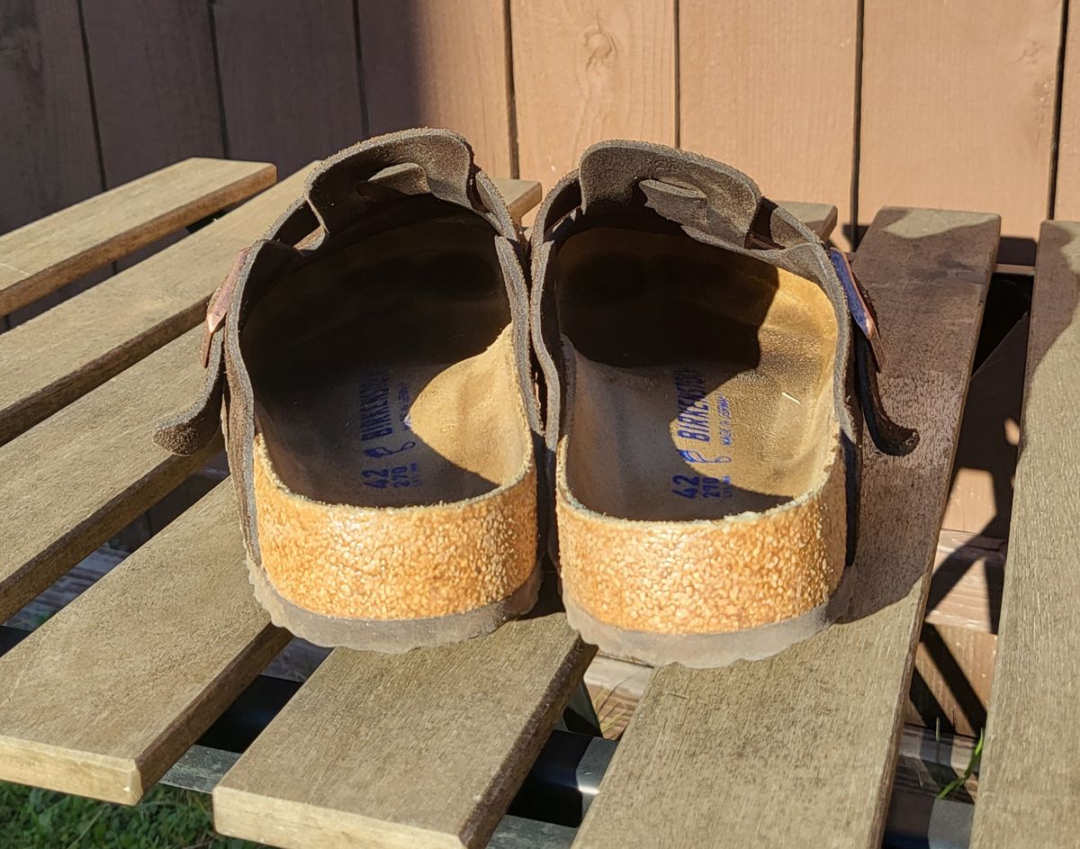 Photo by vestedmember on December 5, 2023 of the Birkenstock Boston in Mocha Suede.