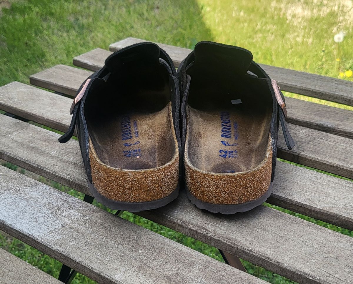Photo by vestedmember on March 4, 2024 of the Birkenstock Boston in Mocha Suede.