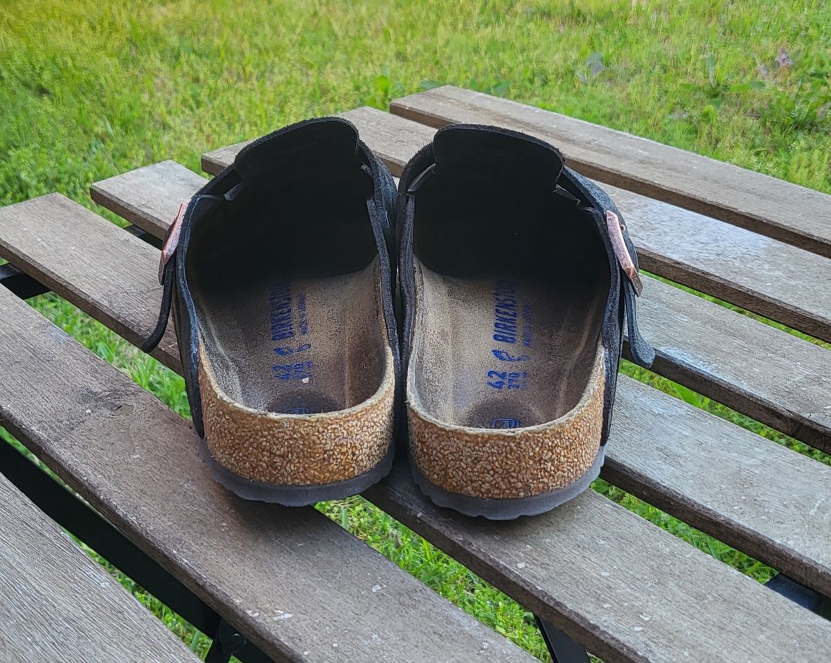 Photo by vestedmember on April 5, 2024 of the Birkenstock Boston in Mocha Suede.