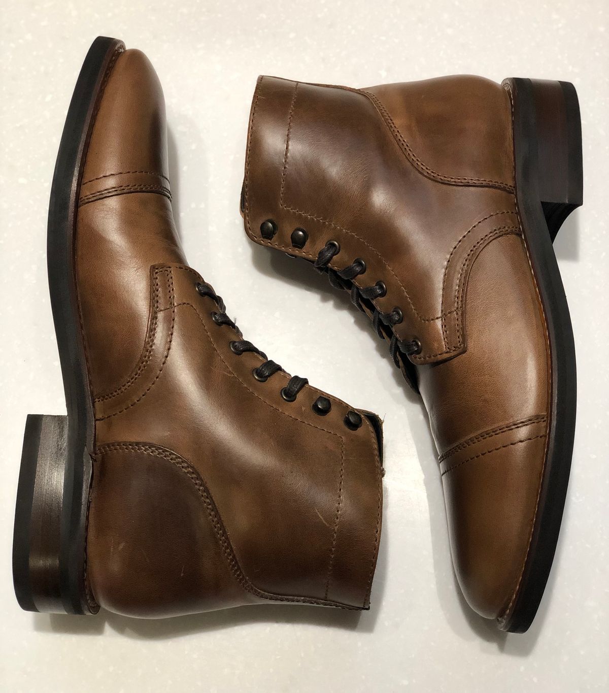 Photo by jakefrank on October 1, 2023 of the Thursday Captain in Horween Natural Chromexcel.