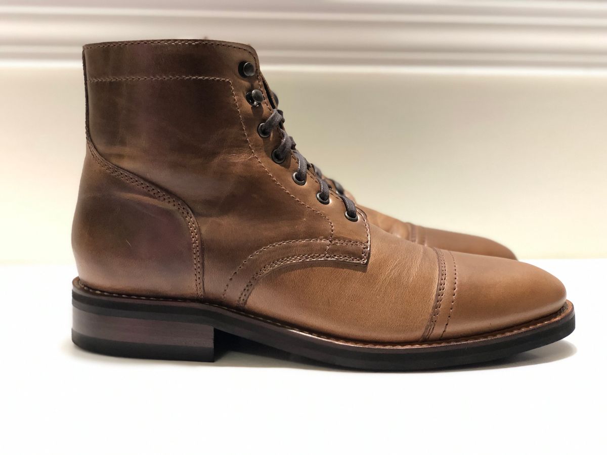 Photo by jakefrank on October 1, 2023 of the Thursday Captain in Horween Natural Chromexcel.