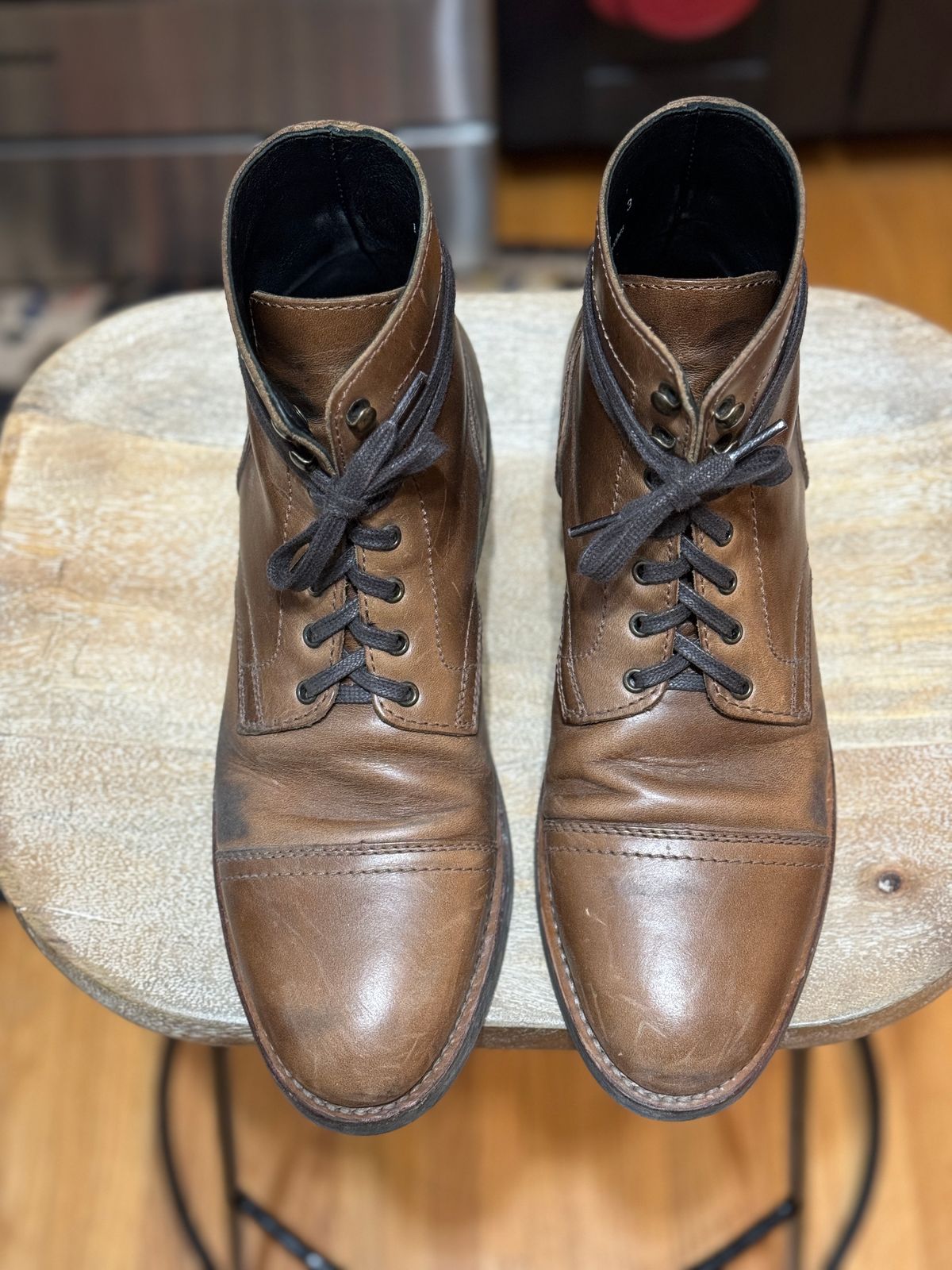 Photo by jakefrank on January 6, 2024 of the Thursday Captain in Horween Natural Chromexcel.