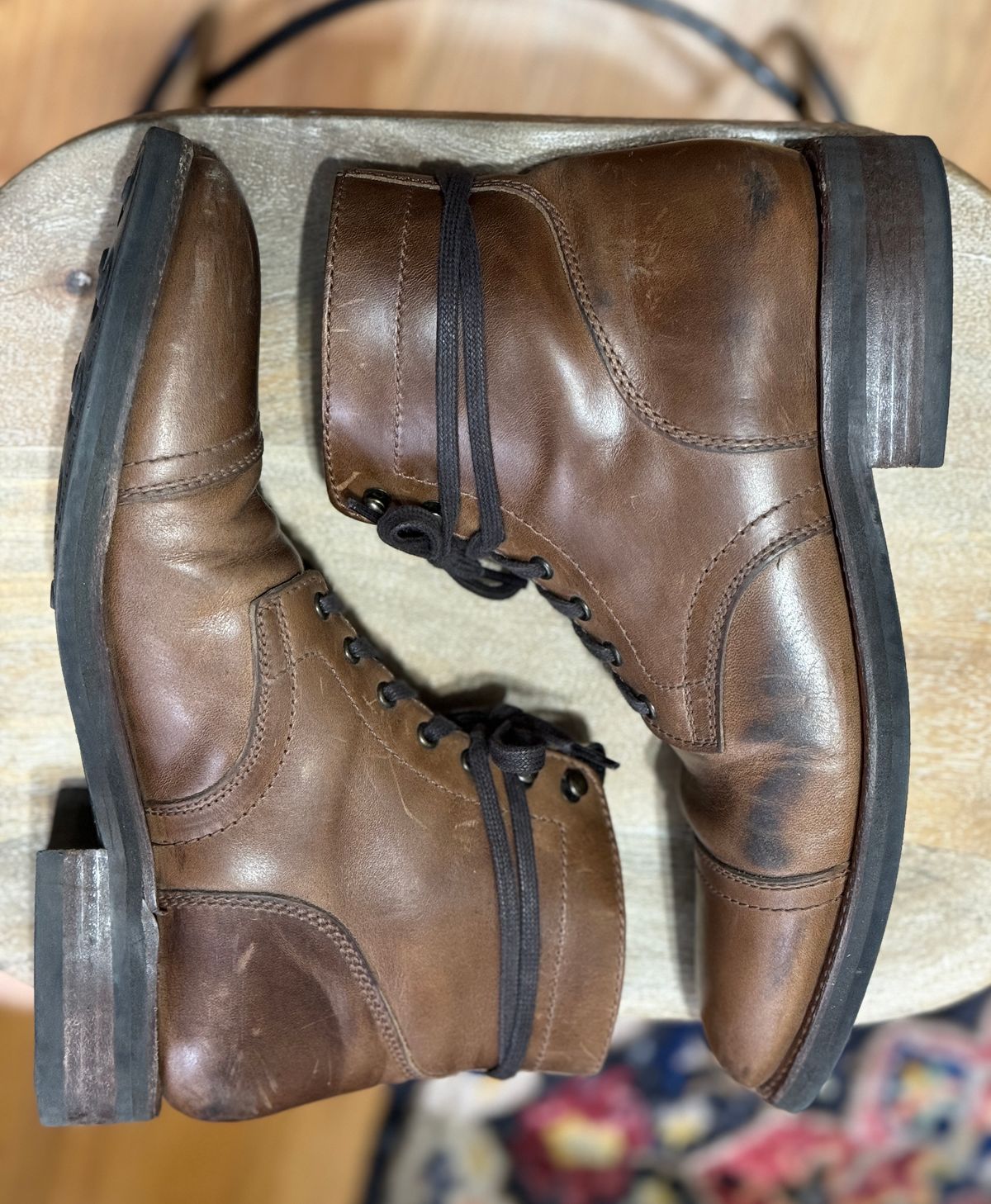 Photo by jakefrank on February 6, 2024 of the Thursday Captain in Horween Natural Chromexcel.