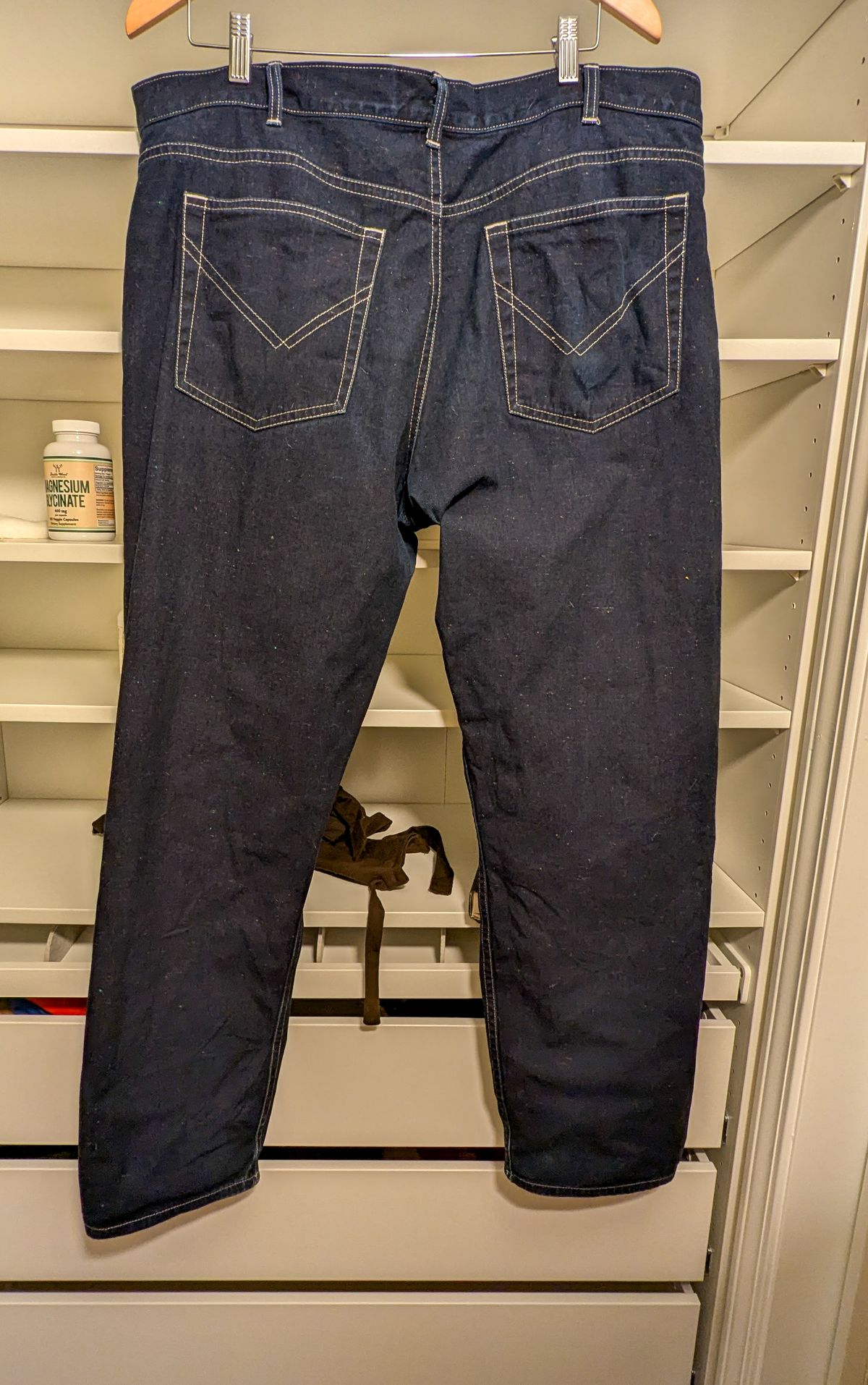 Photo by prospect_joe on December 23, 2024 of the Luxire Navy Multicolor Speckled Jeans in 14.5 Oz.