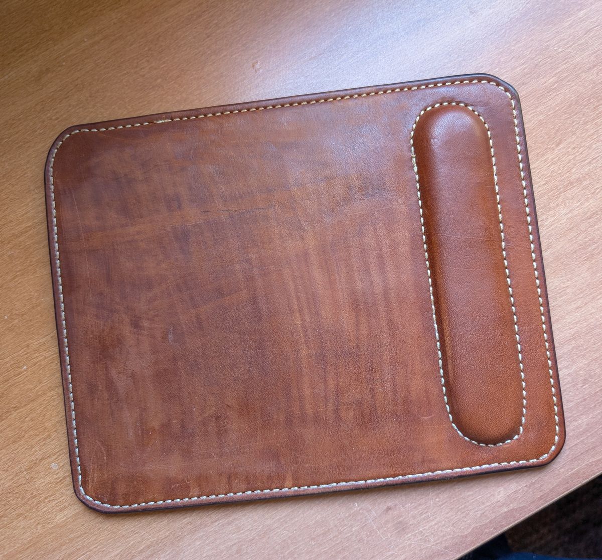 Photo by prospect_joe on November 1, 2025 of the Timber N Tan Padded Mouse Pad in Unknown Leather.