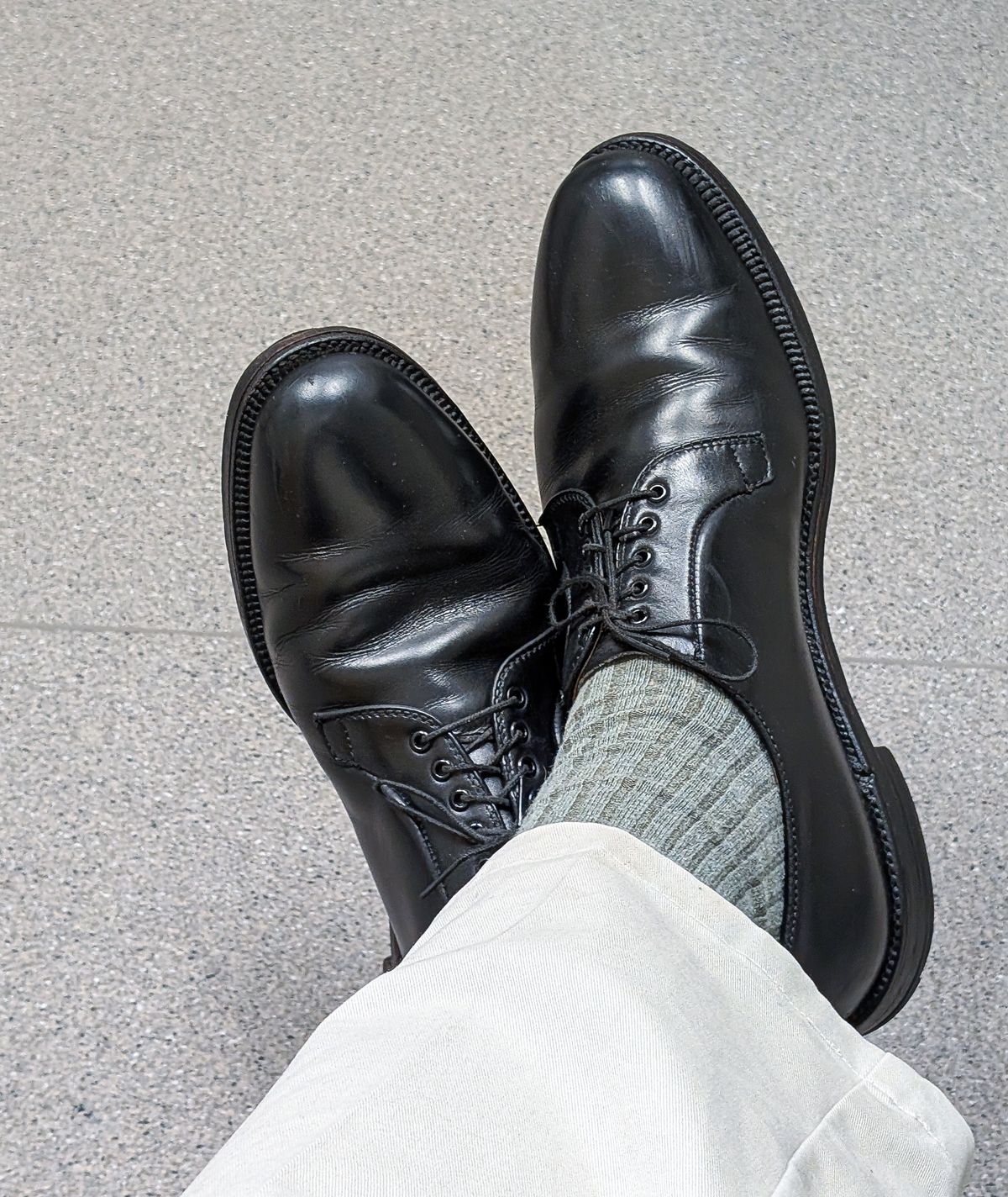 Photo by prospect_joe on July 8, 2025 of the Alden 00069 Black Calfskin Plain Toe Blucher in Black Calfskin.