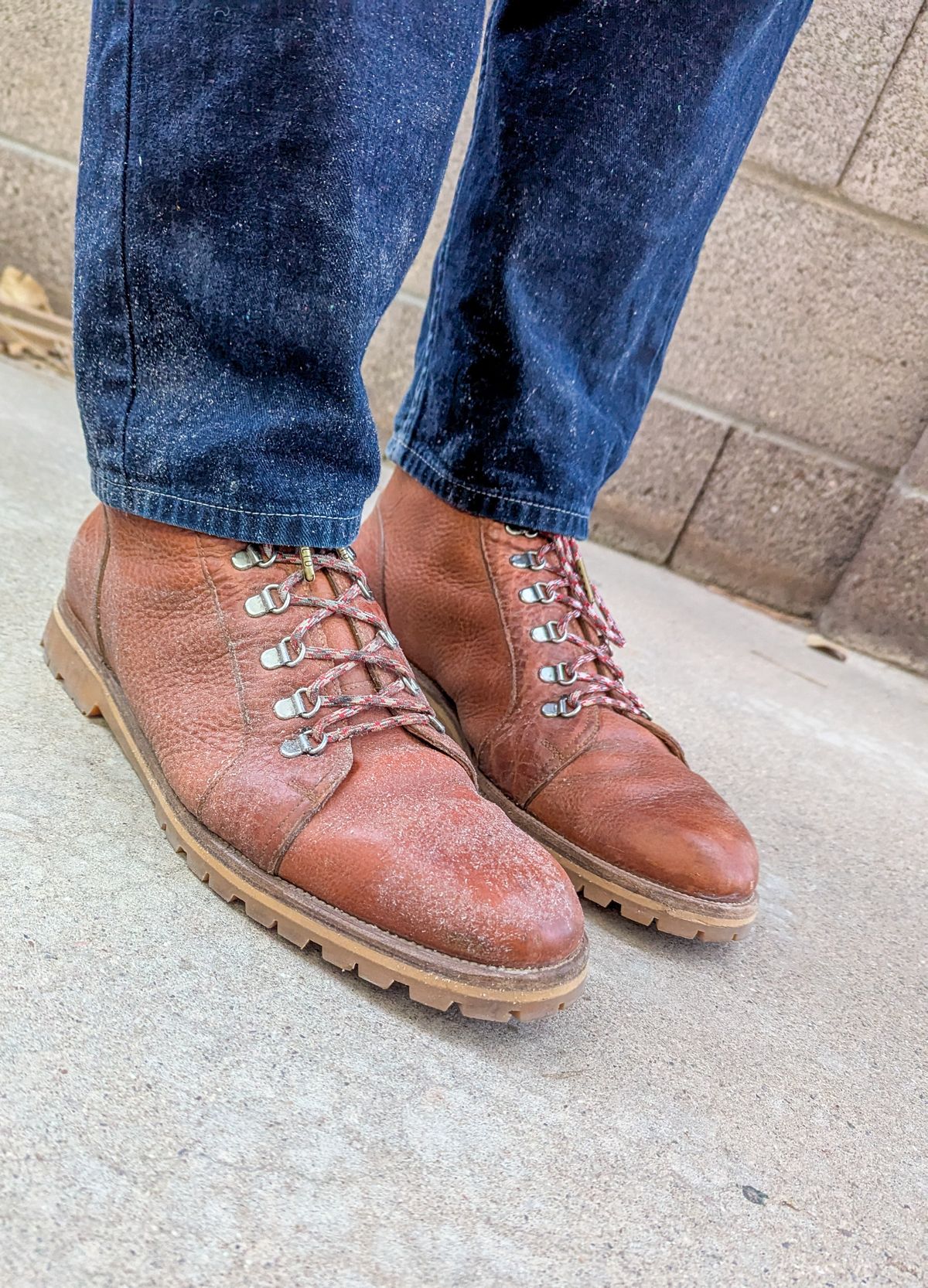Photo by prospect_joe on February 14, 2025 of the Enzo Bonafe 3853 in Horween Natural Bison.