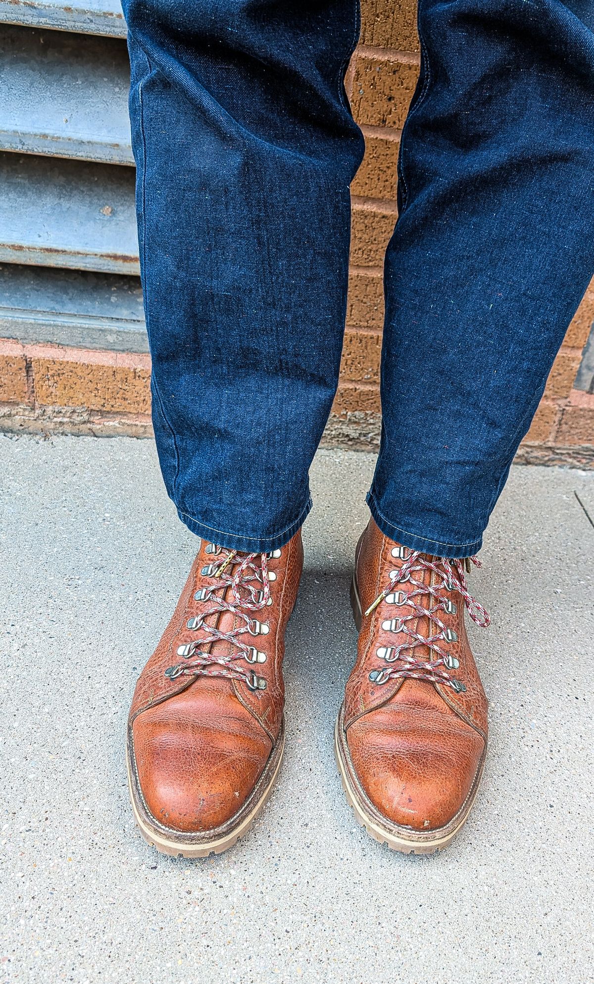 Photo by prospect_joe on August 9, 2025 of the Enzo Bonafe 3853 in Horween Natural Bison.