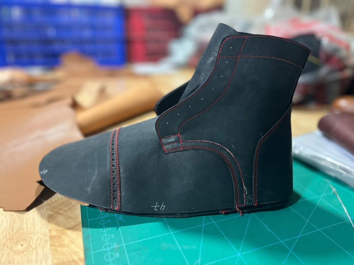 Photo by prospect_joe on February 27, 2025 of the K.M.P.T Shoemaker Service Boot in Black Kangaroo.