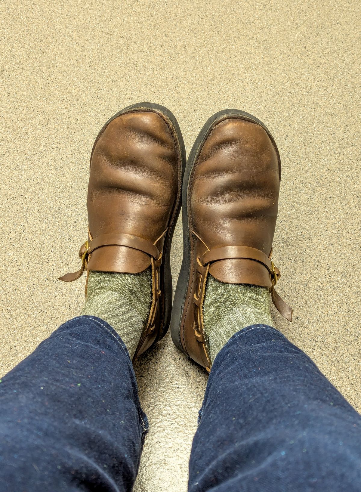 Photo by prospect_joe on January 7, 2025 of the Aurora Shoe Co. Middle English in Horween Olive Chromexcel.