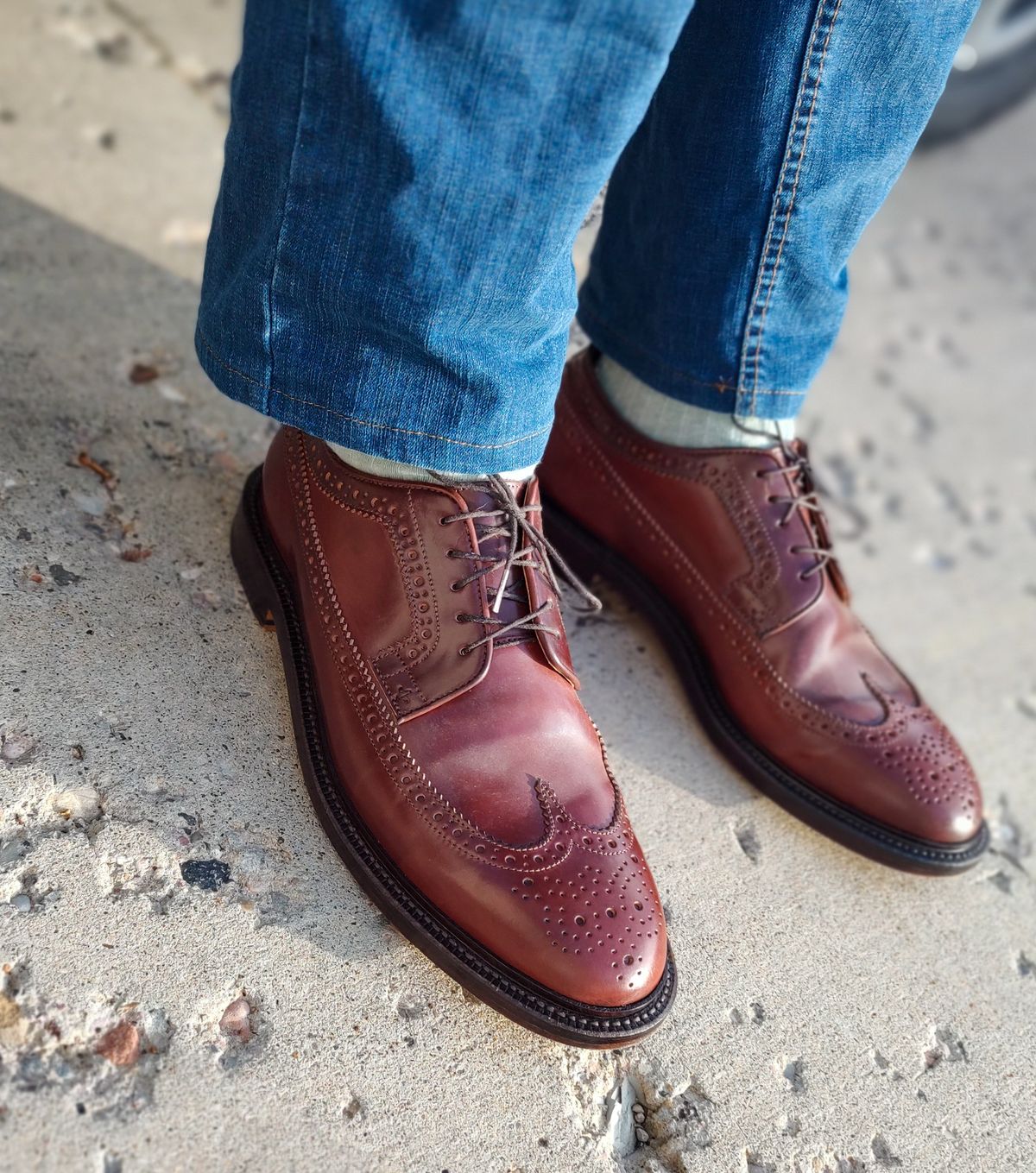 Photo by prospect_joe on August 19, 2023 of the Grant Stone Longwing in Horween Garnet Shell Cordovan.