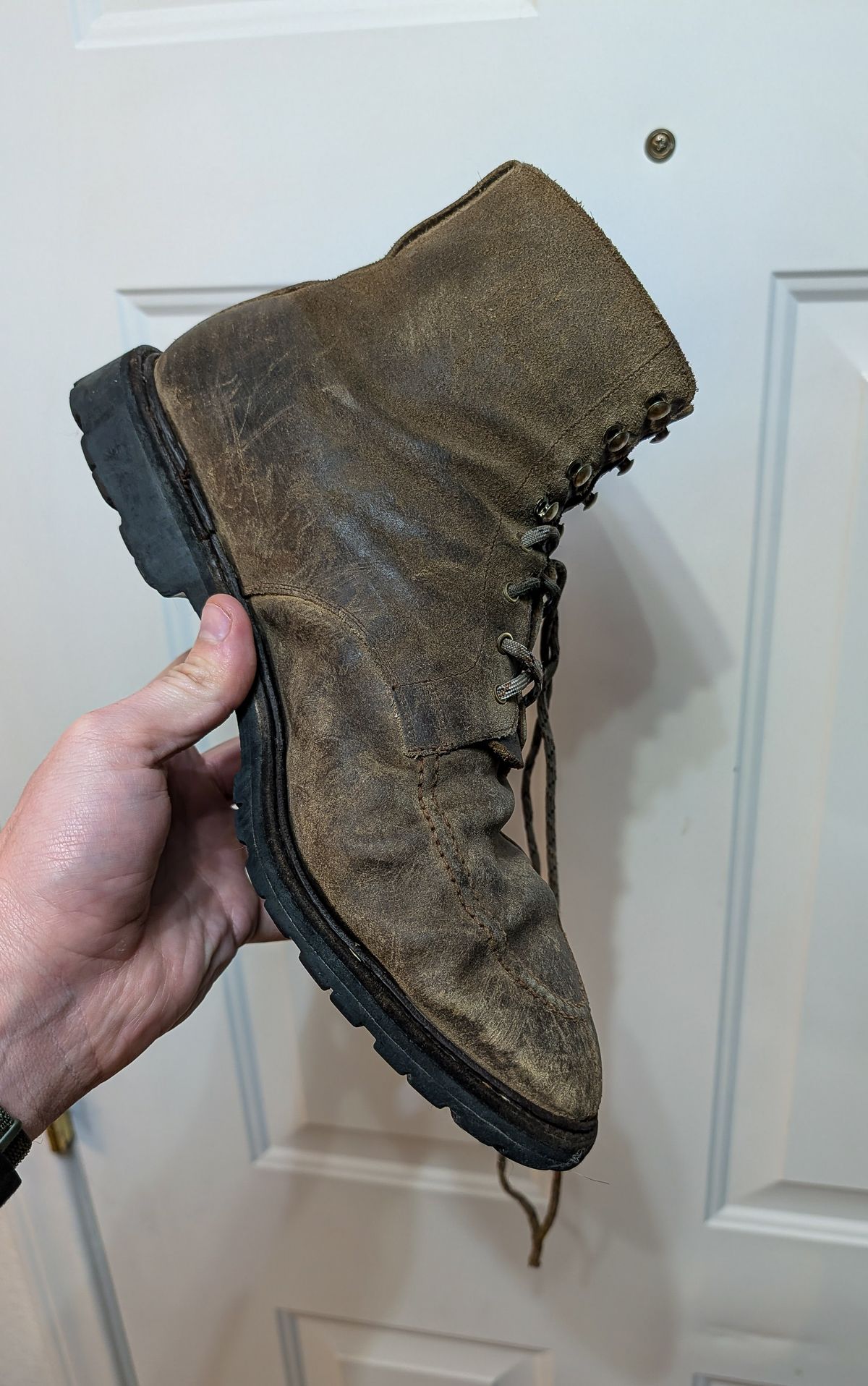 Photo by prospect_joe on February 19, 2026 of the Crockett & Jones Shannon in Crockett & Jones / Natural Rough Out Suede.