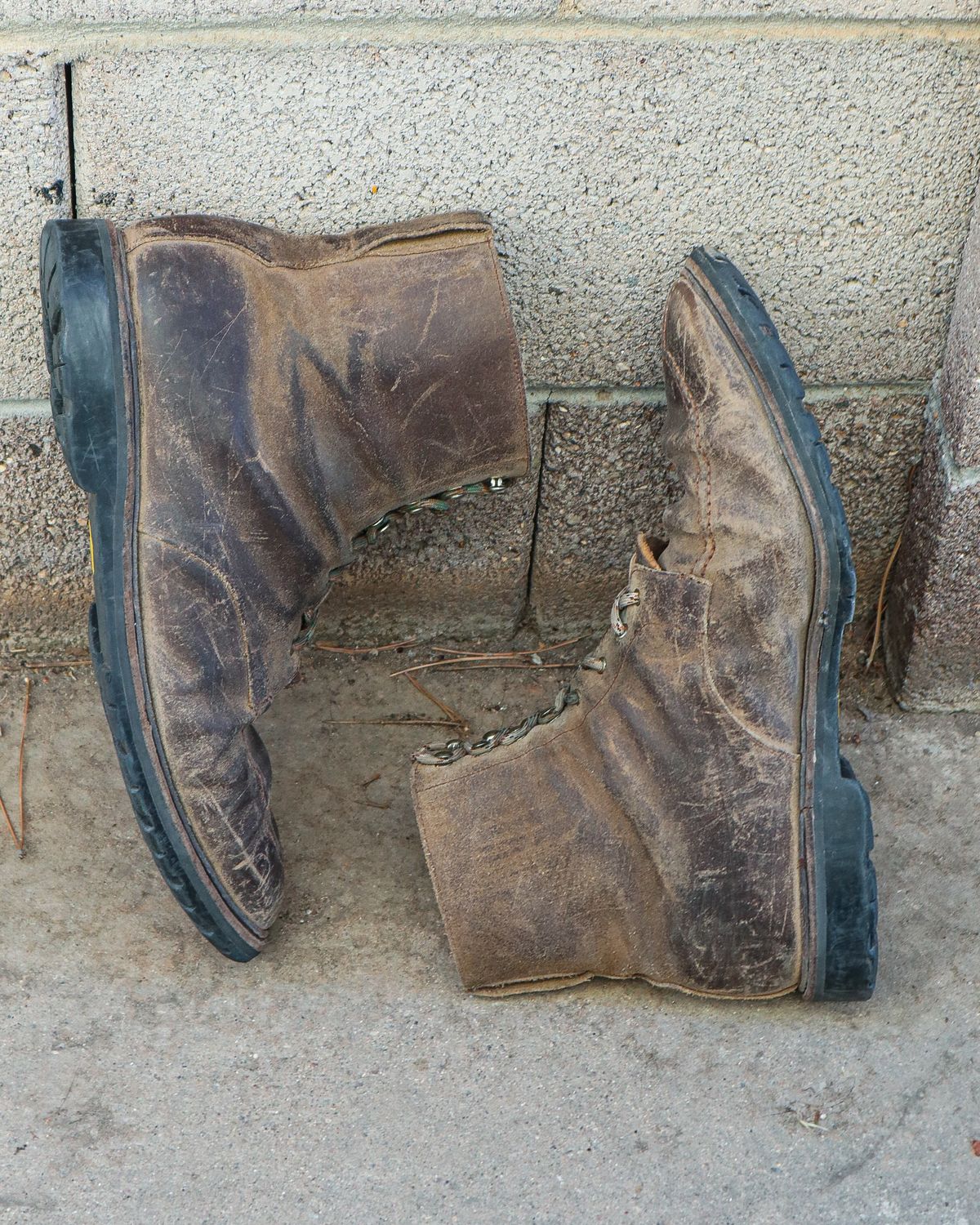 Photo by prospect_joe on March 31, 2026 of the Crockett & Jones Shannon in Crockett & Jones / Natural Rough Out Suede.