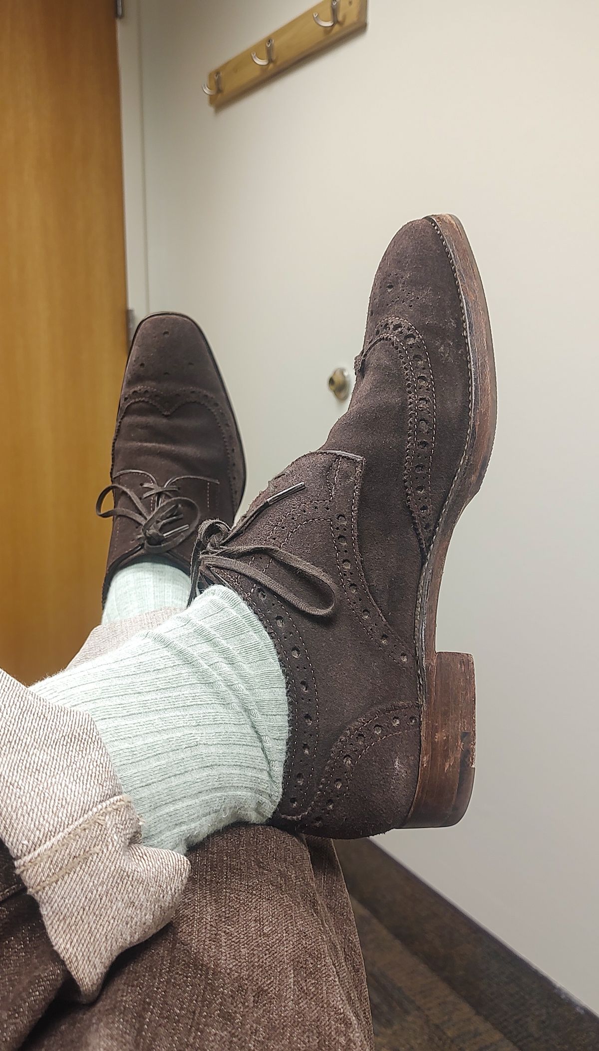 Photo by prospect_joe on March 24, 2024 of the The Last Shoemaker Boston in Brown Suede.